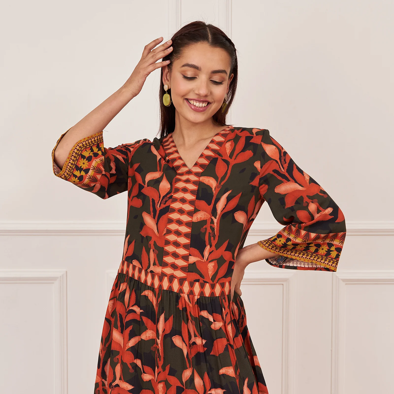 Emerald Green Leaf Print Tiered Dress - Image 4