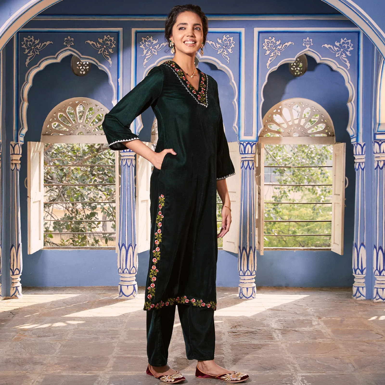 Emerald Green Velvet Floral V Neck Embroidered Kurta - Image 7