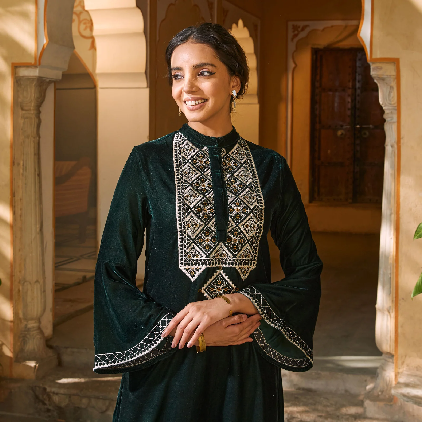 Emerald Green Embroidered Kurta with Bell Sleeves - Image 5