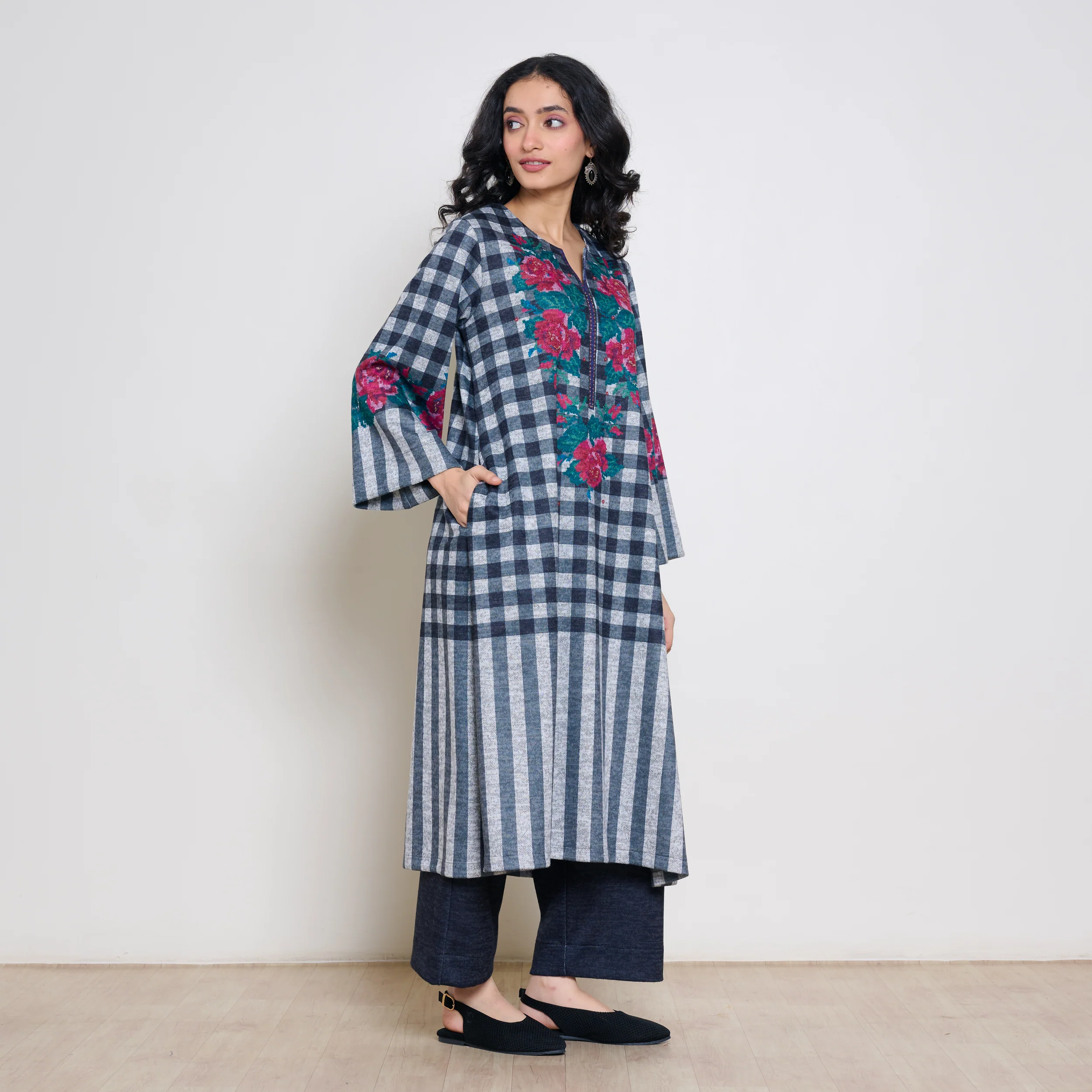 Evermore Woollen Hand Embroidered Kurta Set - Charcoal - Image 7