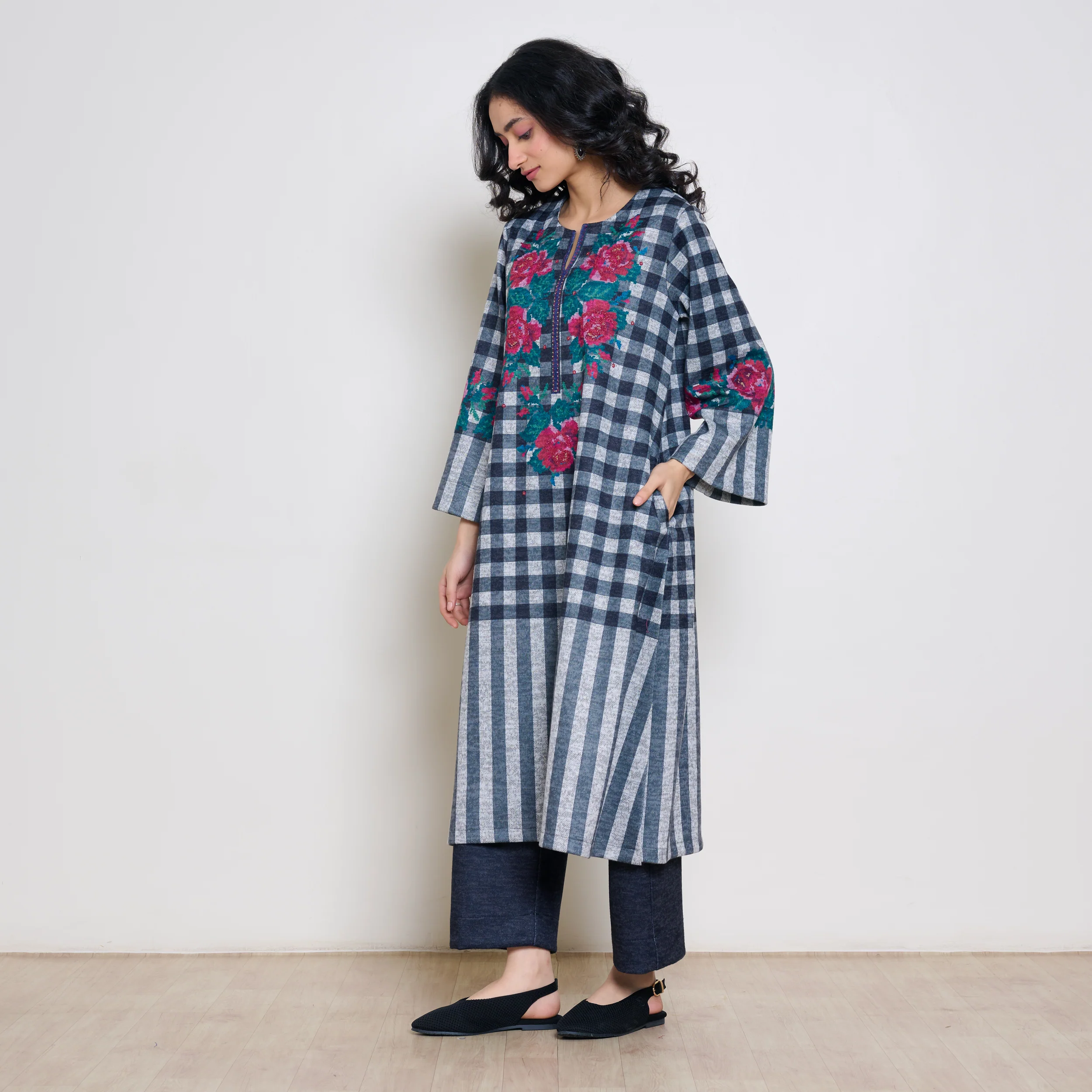 Evermore Woollen Hand Embroidered Kurta Set - Charcoal - Image 8