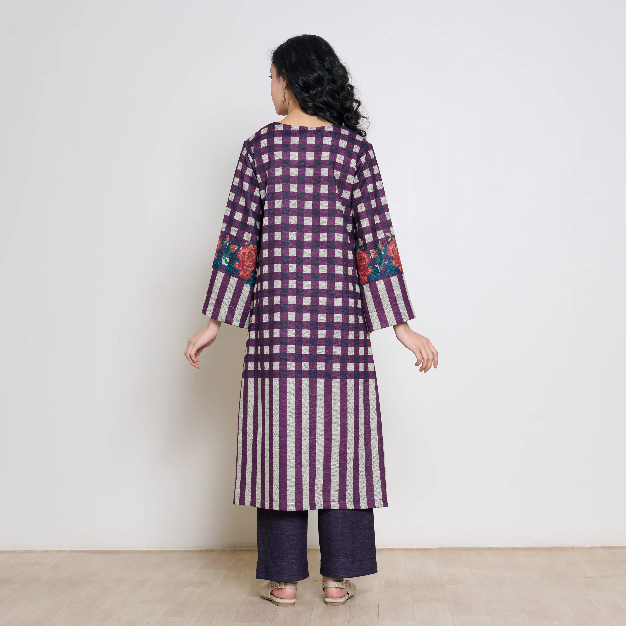 Evermore Woollen Hand Embroidered Kurta Set - Cherry Lacquer - Image 7