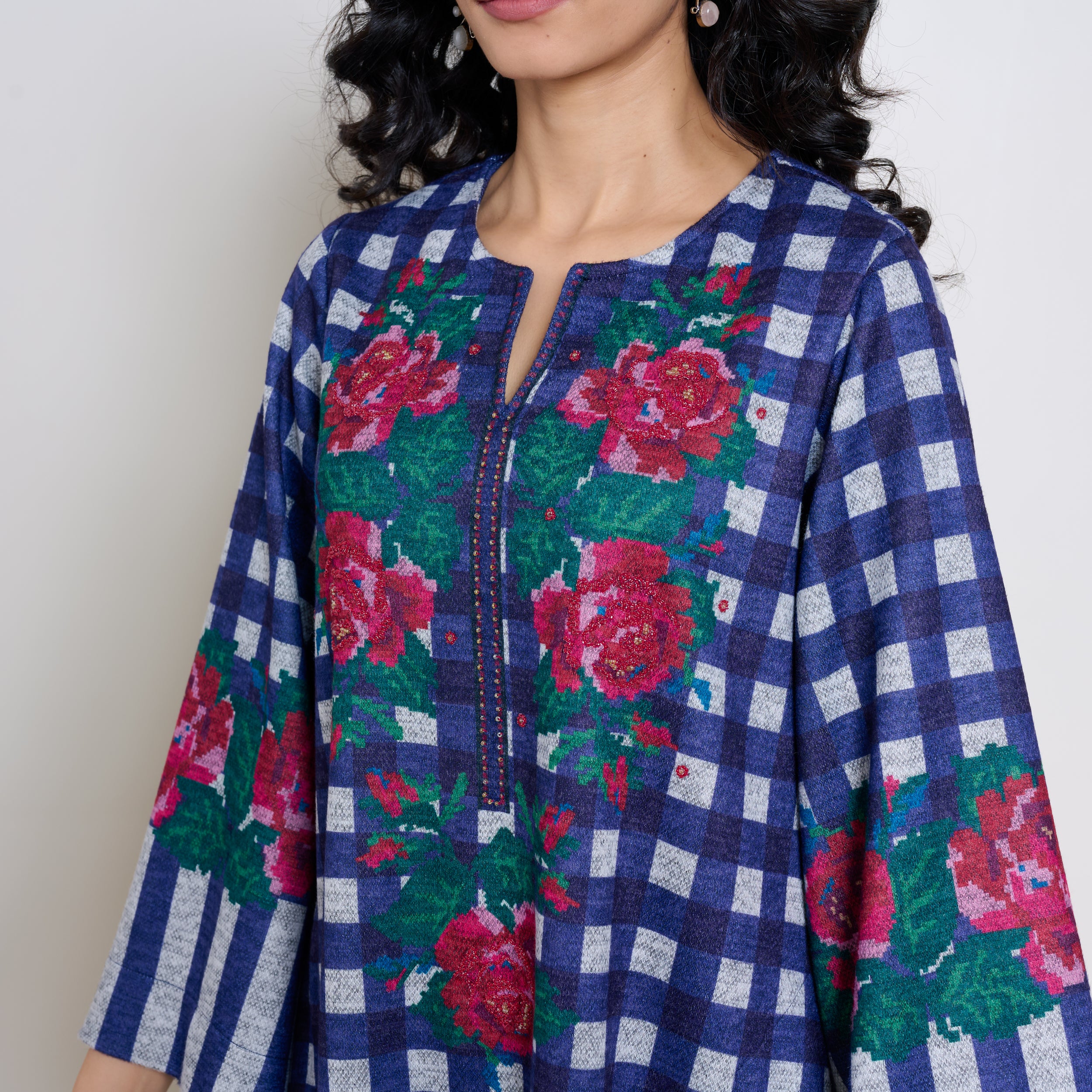 Evermore Woollen Hand Embroidered Kurta - Violet - Image 2