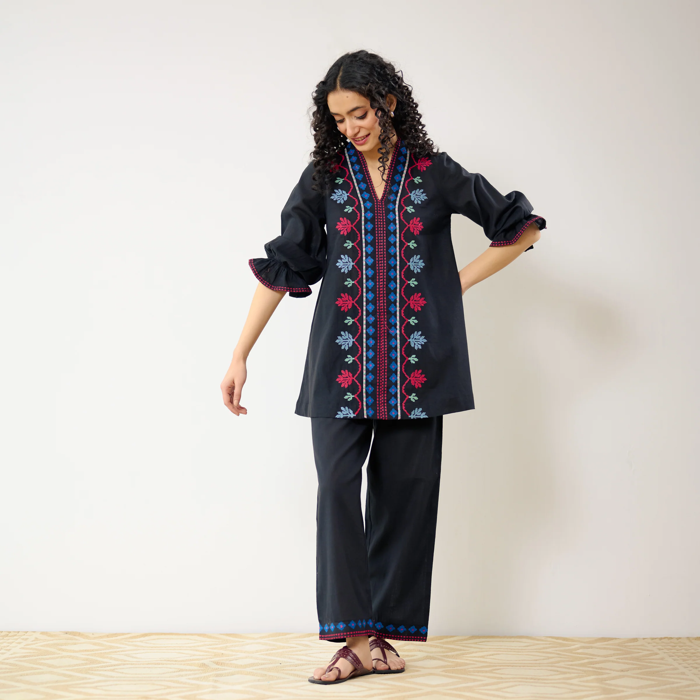 Flounce Sleeved Embroidered Slub Cotton Co-ord Set - Black - Image 6