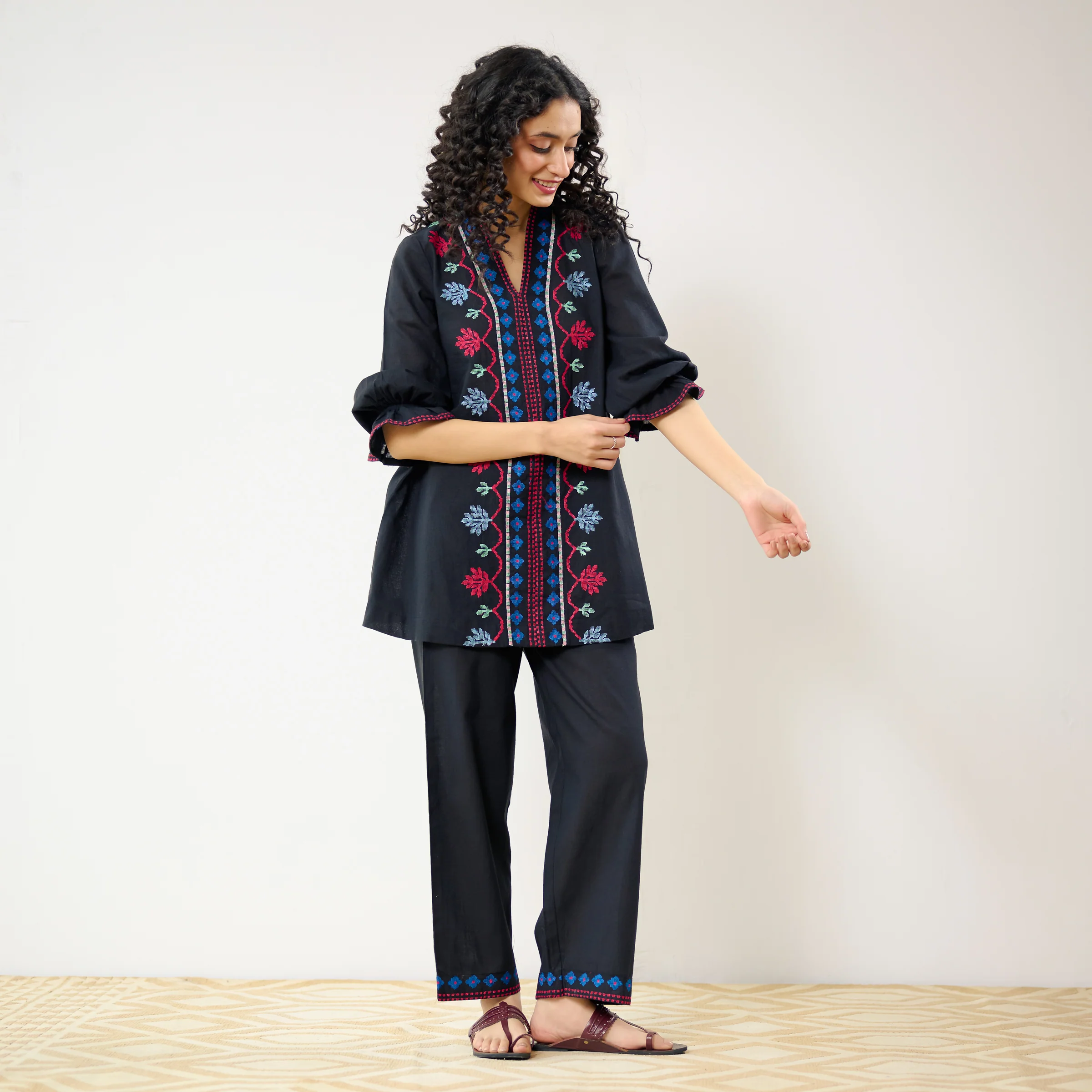 Flounce Sleeved Embroidered Slub Cotton Co-ord Set - Black - Image 8