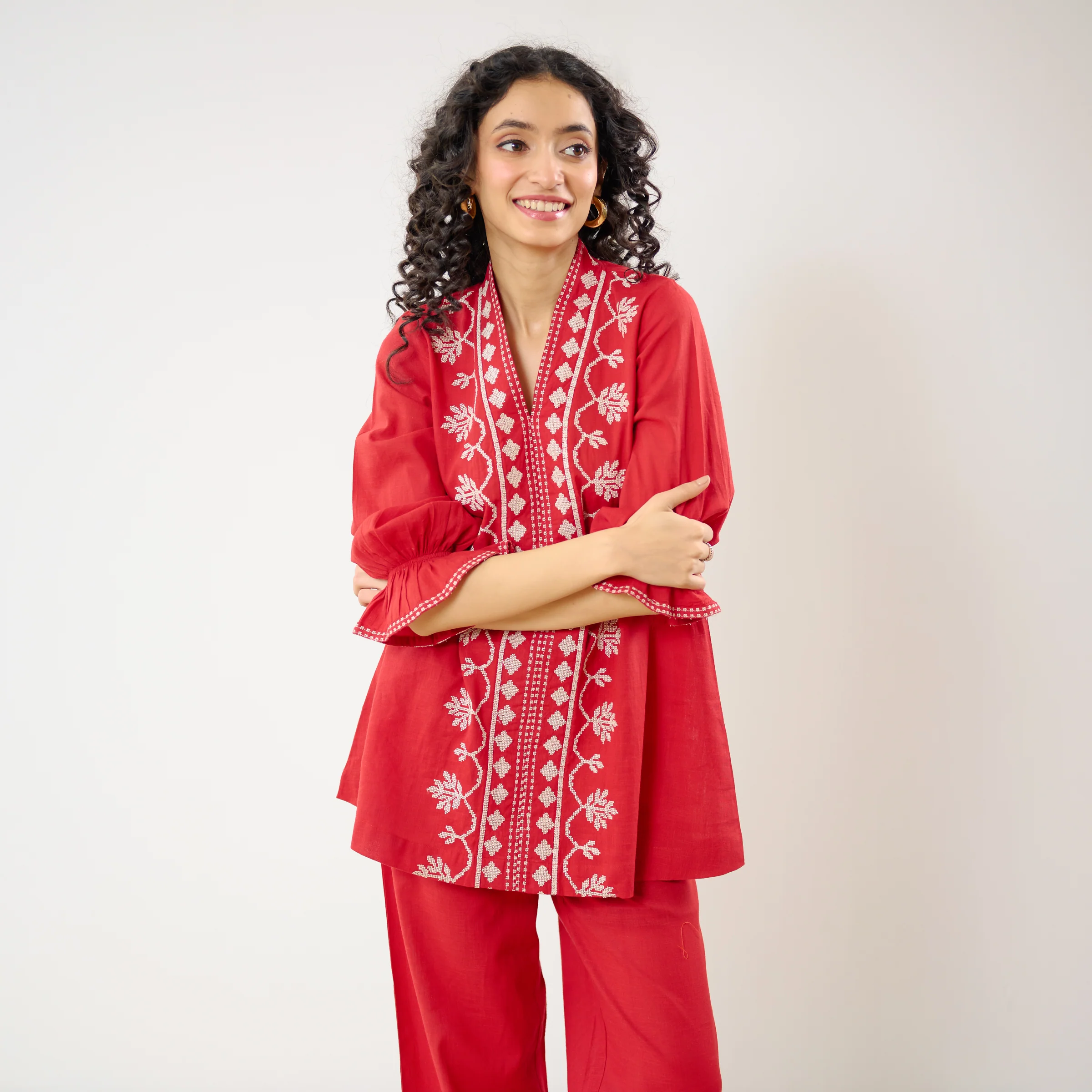 Flounce Sleeved Embroidered Slub Cotton Co-ord Set - Red - Image 4