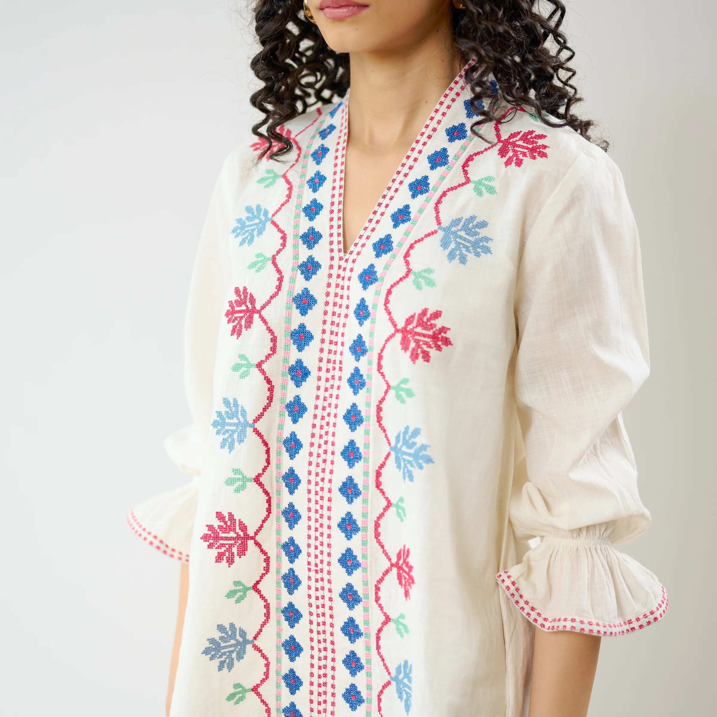 Flounce Sleeved Embroidered Slub Cotton Co-ord Set - White - Image 4