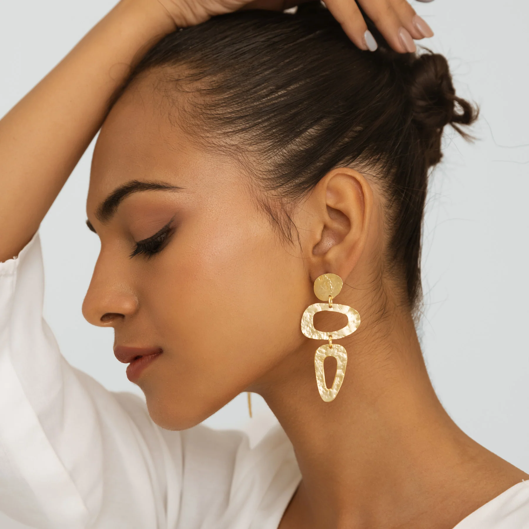 Glamorous Geometrical Shape Earrings - Gold - Image 3