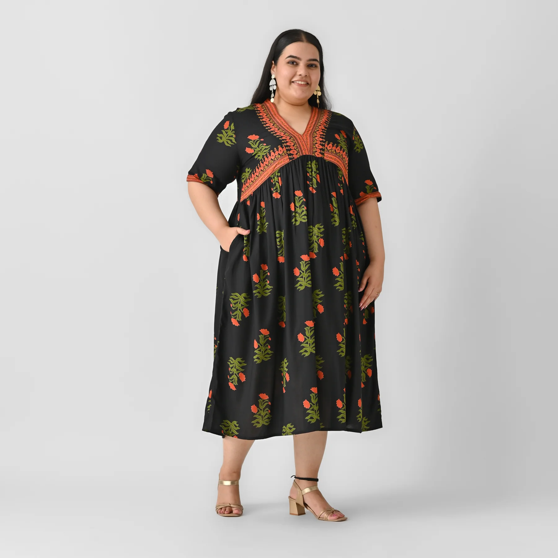 Gulbagh Black V Neck Dress - SOM - Image 3