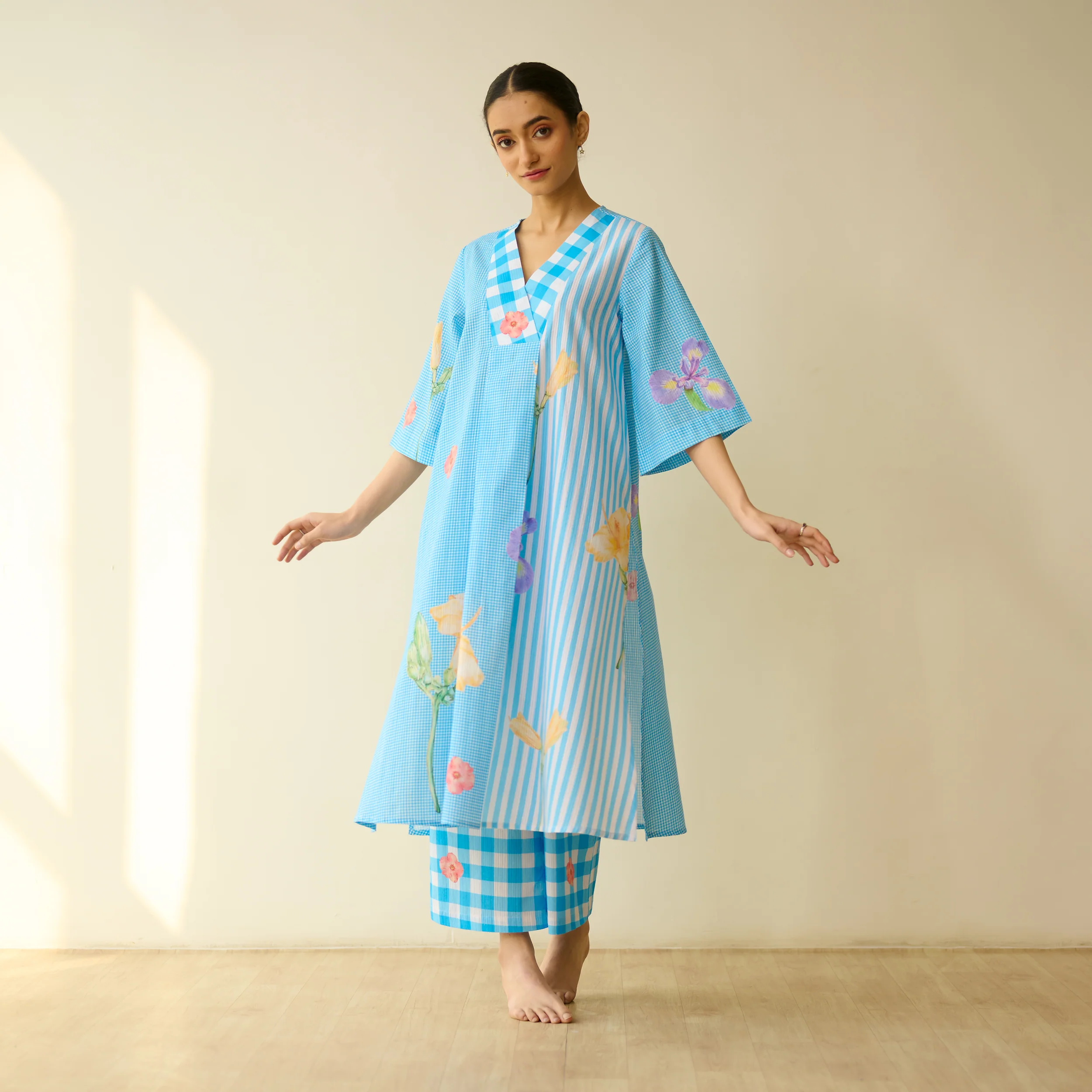 Handpicked Floral Seersucker Cotton Kurta Set - Sky Blue - Image 4