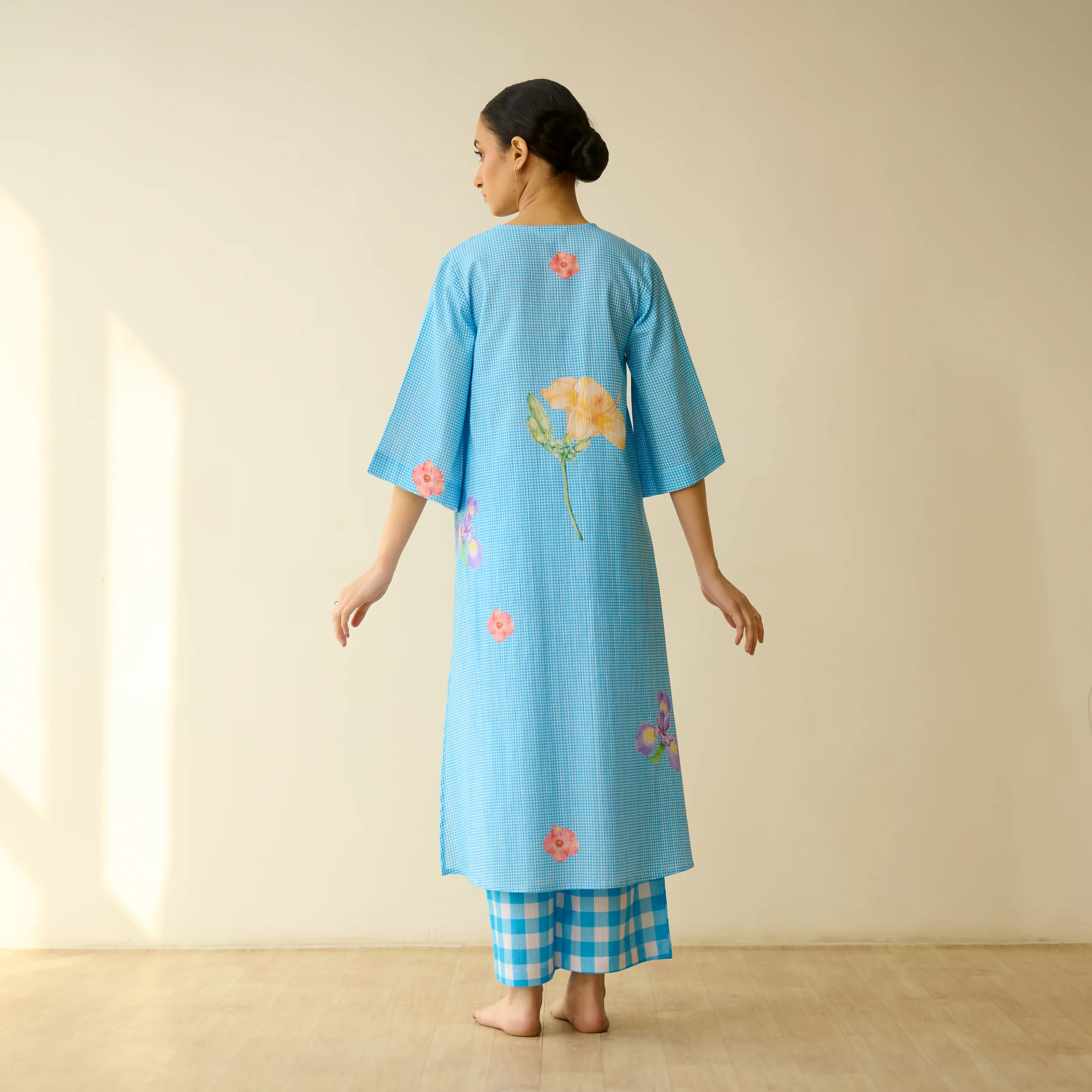 Handpicked Floral Seersucker Cotton Kurta Set - Sky Blue - Image 9
