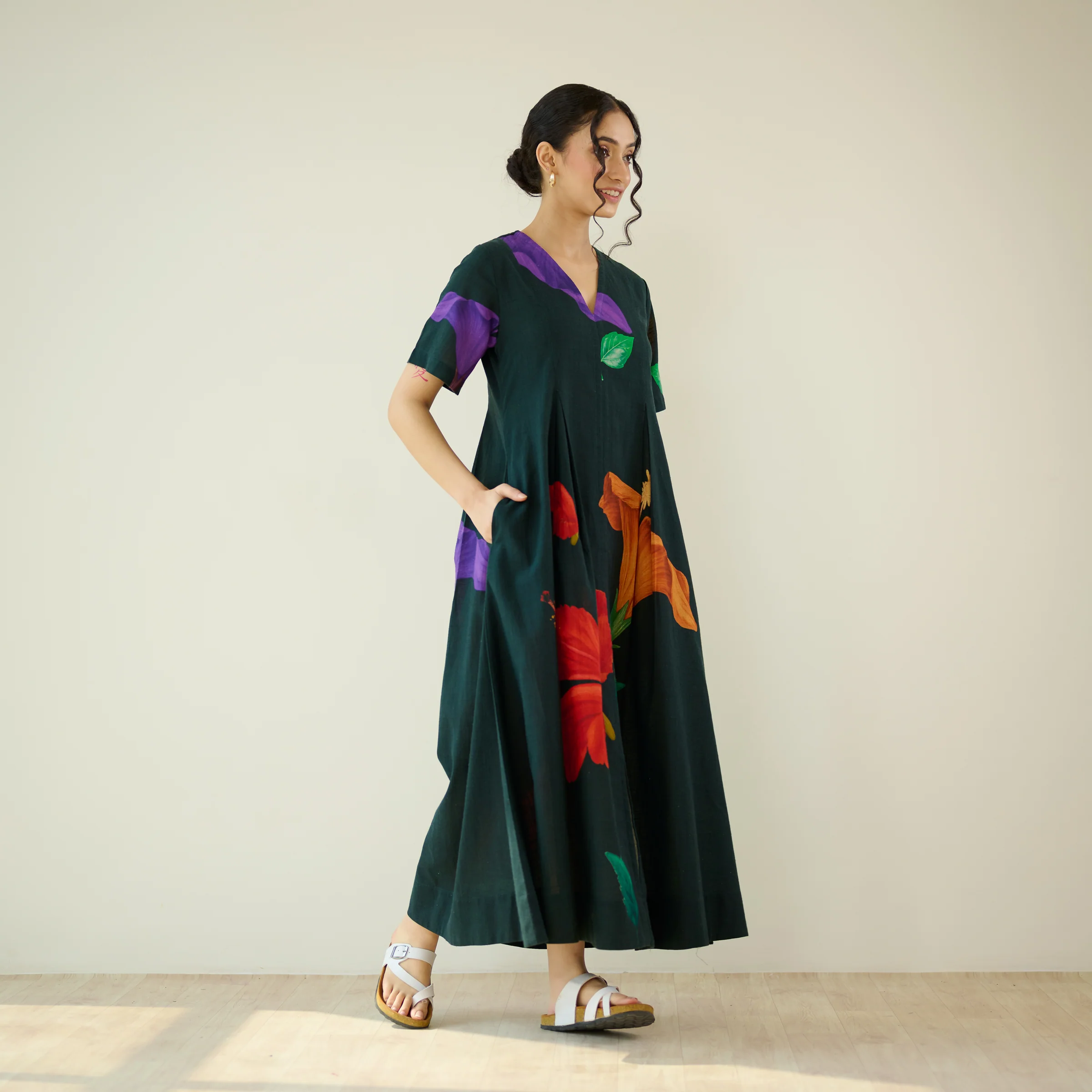 Hibiscus Bloom Cotton Maxi Dress - Emerald Green - Image 10
