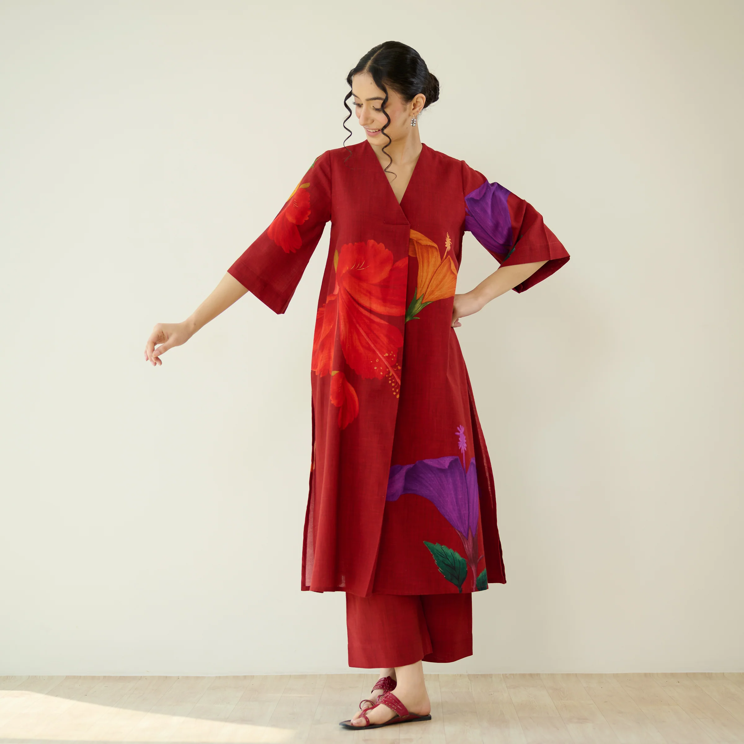 Hibiscus Slub Cotton Kurta Set - Cherry Red - Image 3