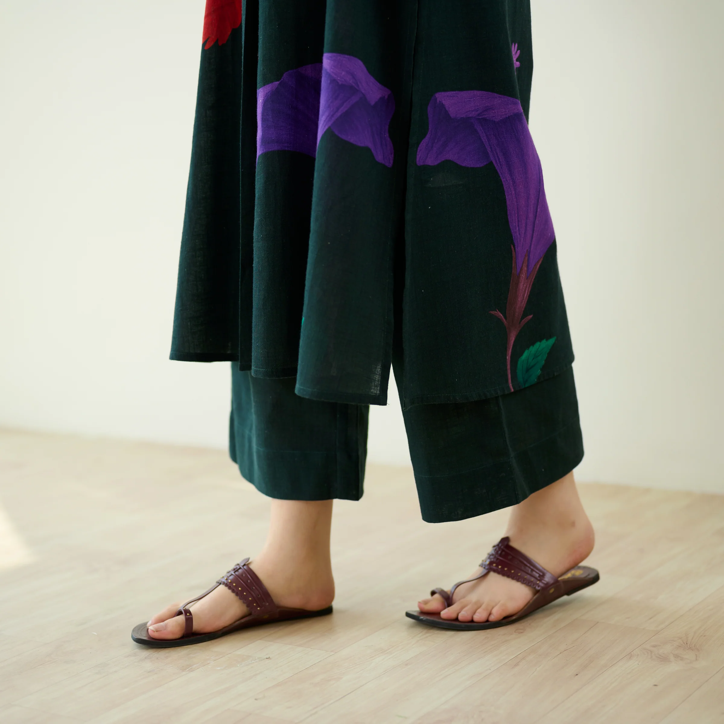 Hibiscus Slub Cotton Kurta Set - Emerald Green - Image 8