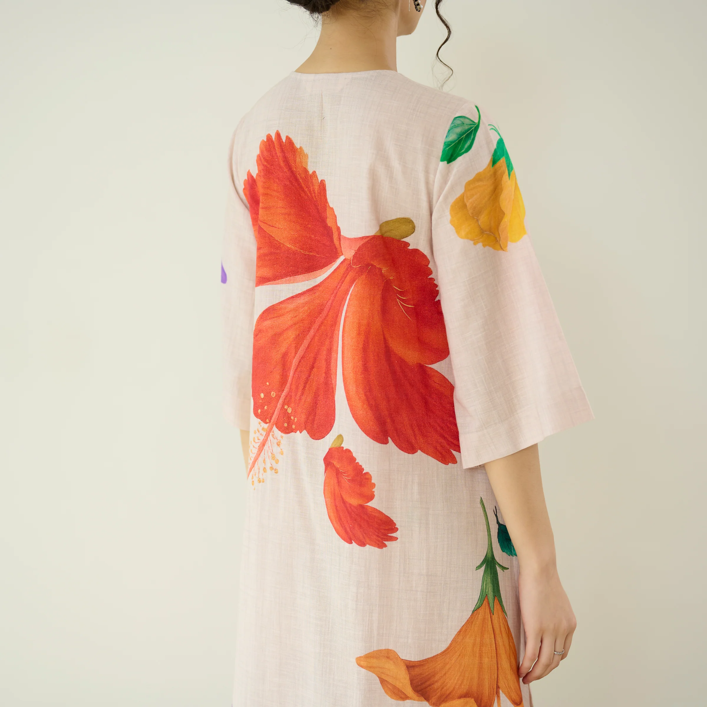 Hibiscus Slub Cotton Kurta Set - Off White - Image 4