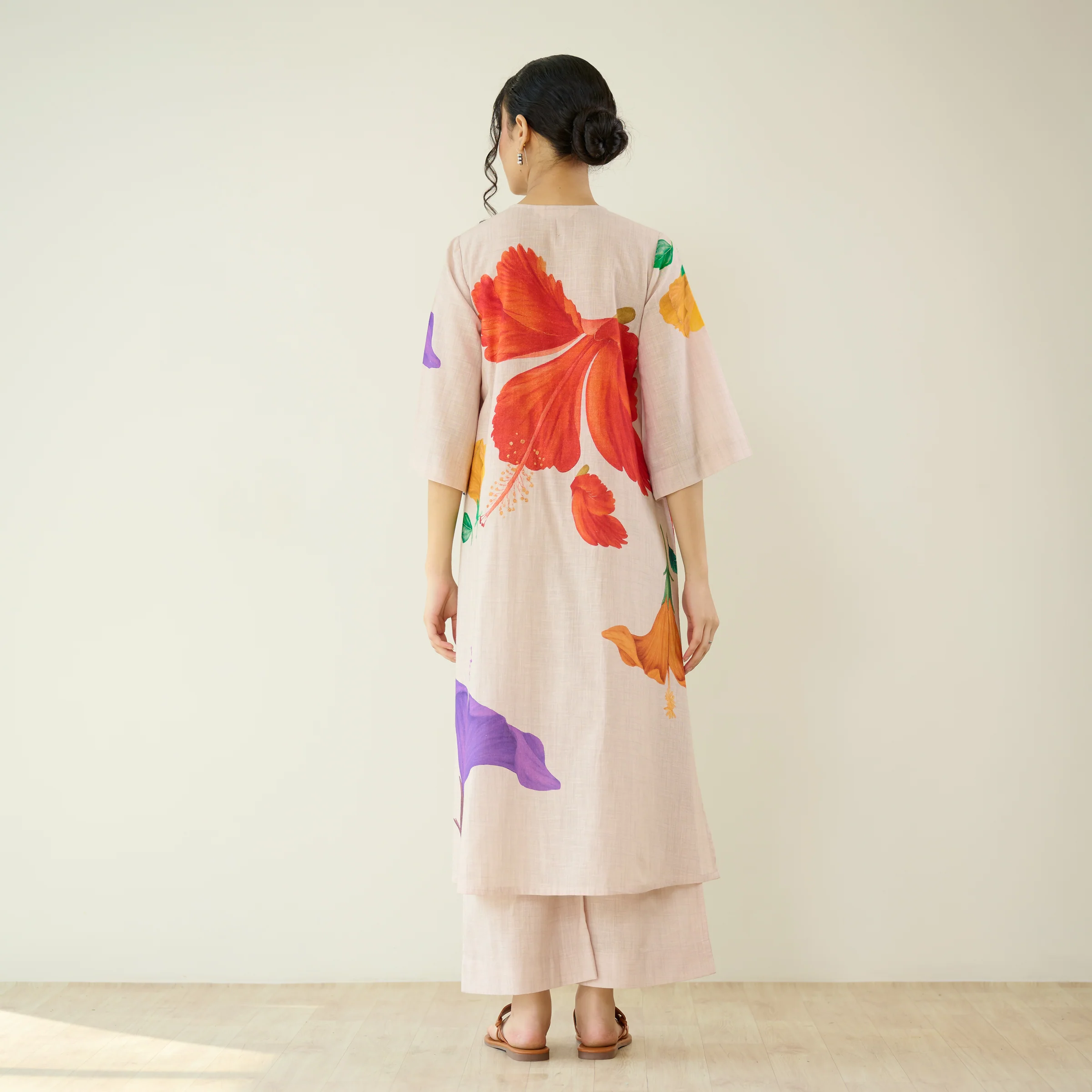 Hibiscus Slub Cotton Kurta Set - Off White - Image 7