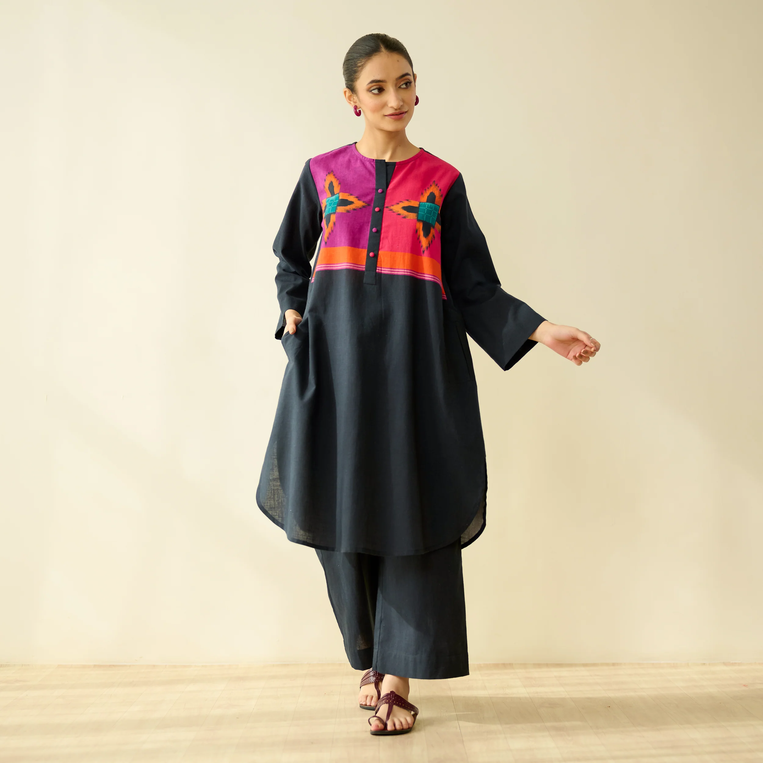 Ikatra Pure Slub Cotton Kurta Set - Black - Image 6