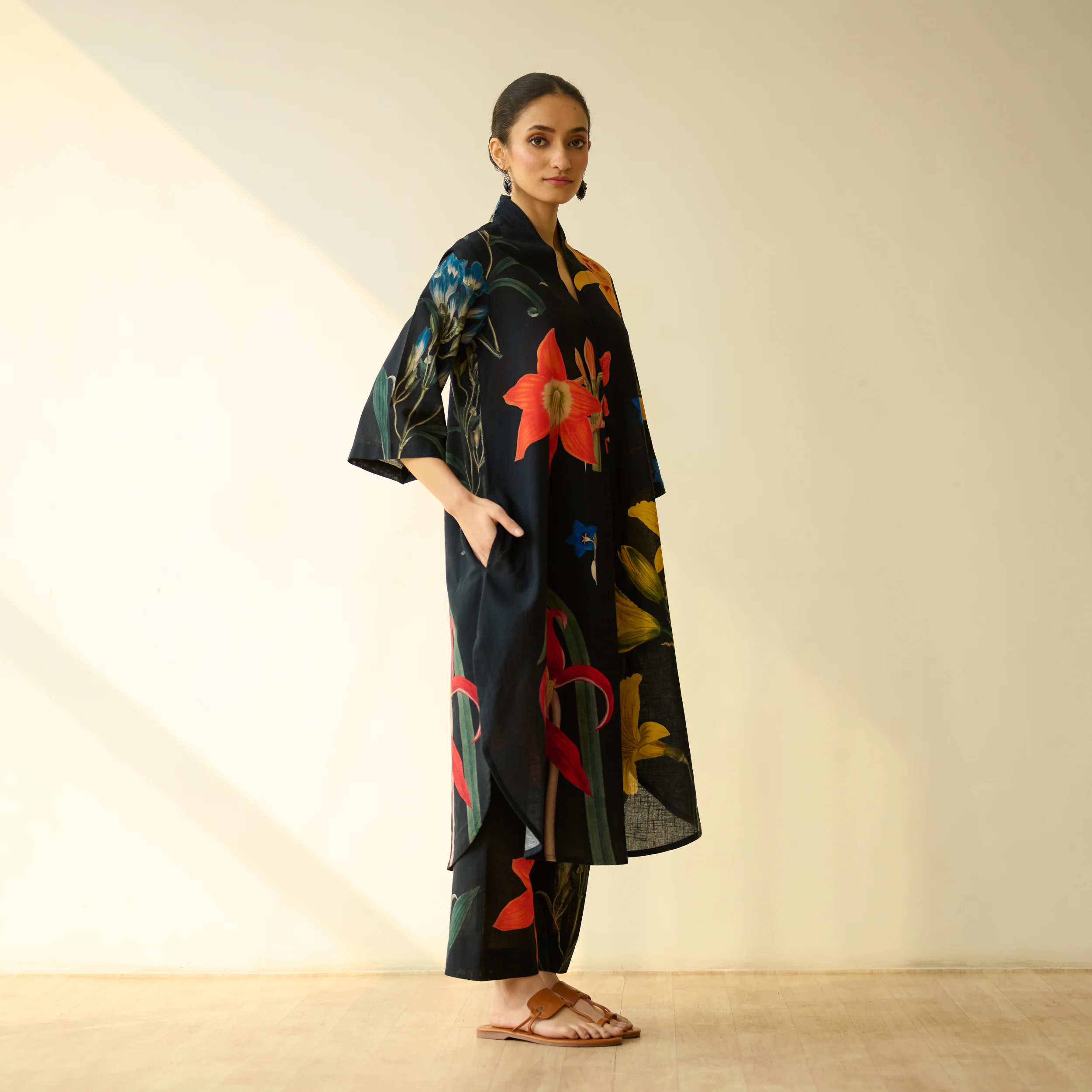 Into the Wilderness Slub Cotton Kurta Set - Black - Image 7
