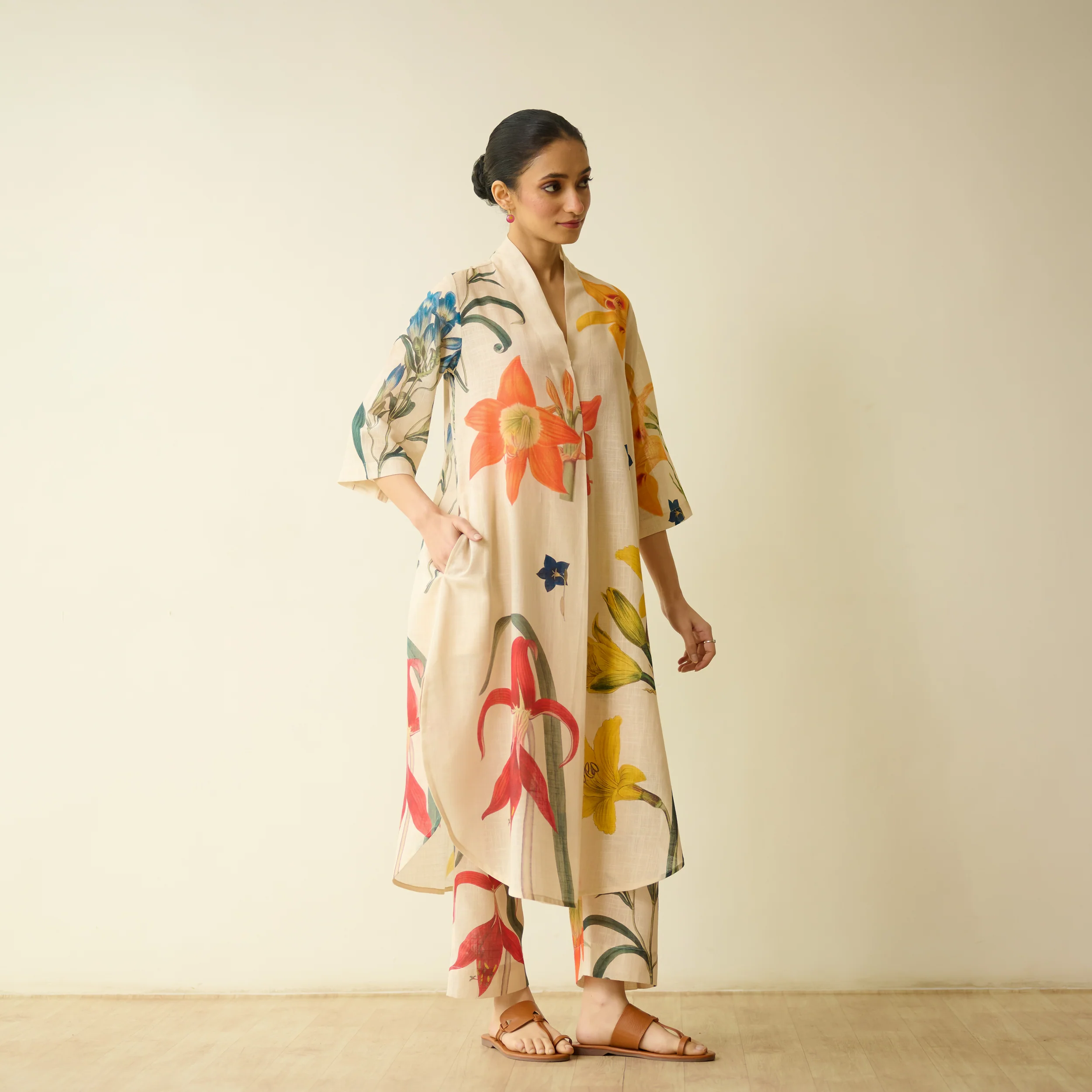 Into the Wilderness Slub Cotton Kurta Set - Cream White - Image 7