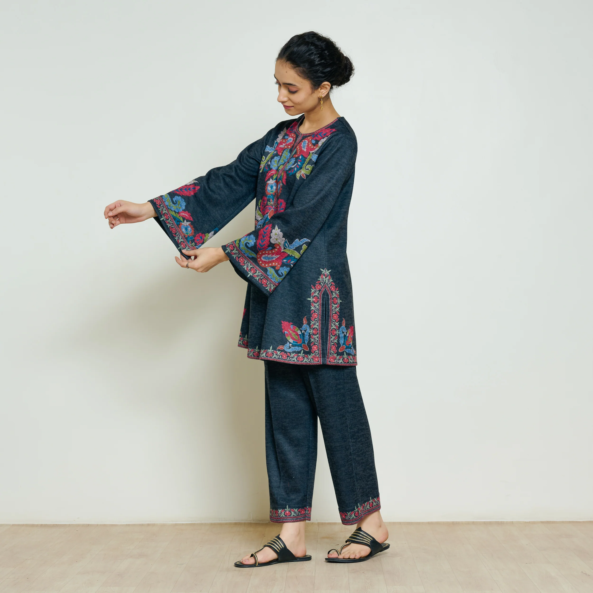 Kashmira Woollen Coord Set - Charcoal - Image 3