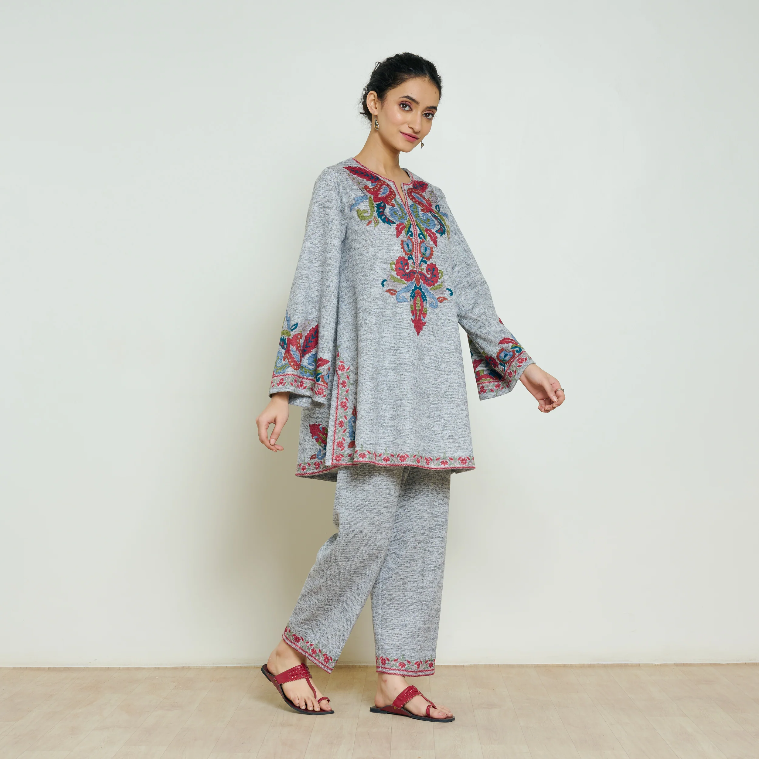 Kashmira Woollen Coord Set - Snow Grey - Image 4
