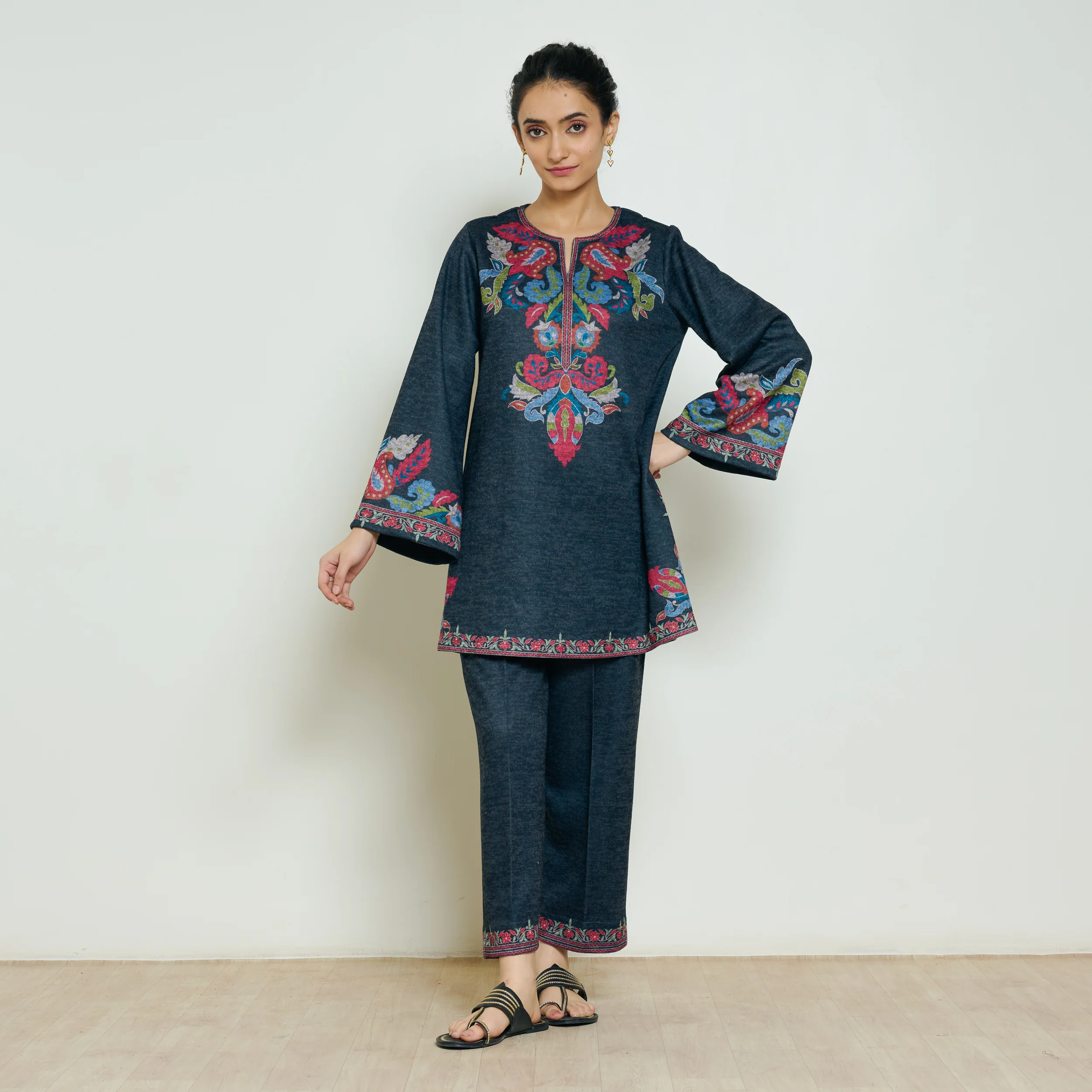 Kashmira Woollen Kurta - Charcoal - Image 3
