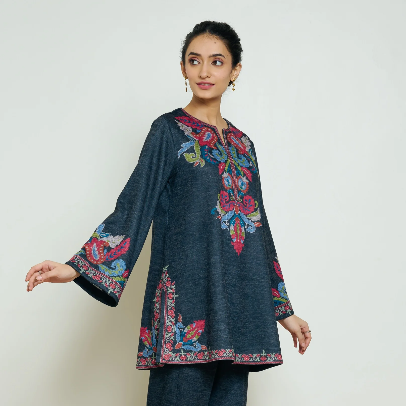 Kashmira Woollen Kurta - Charcoal - Image 5
