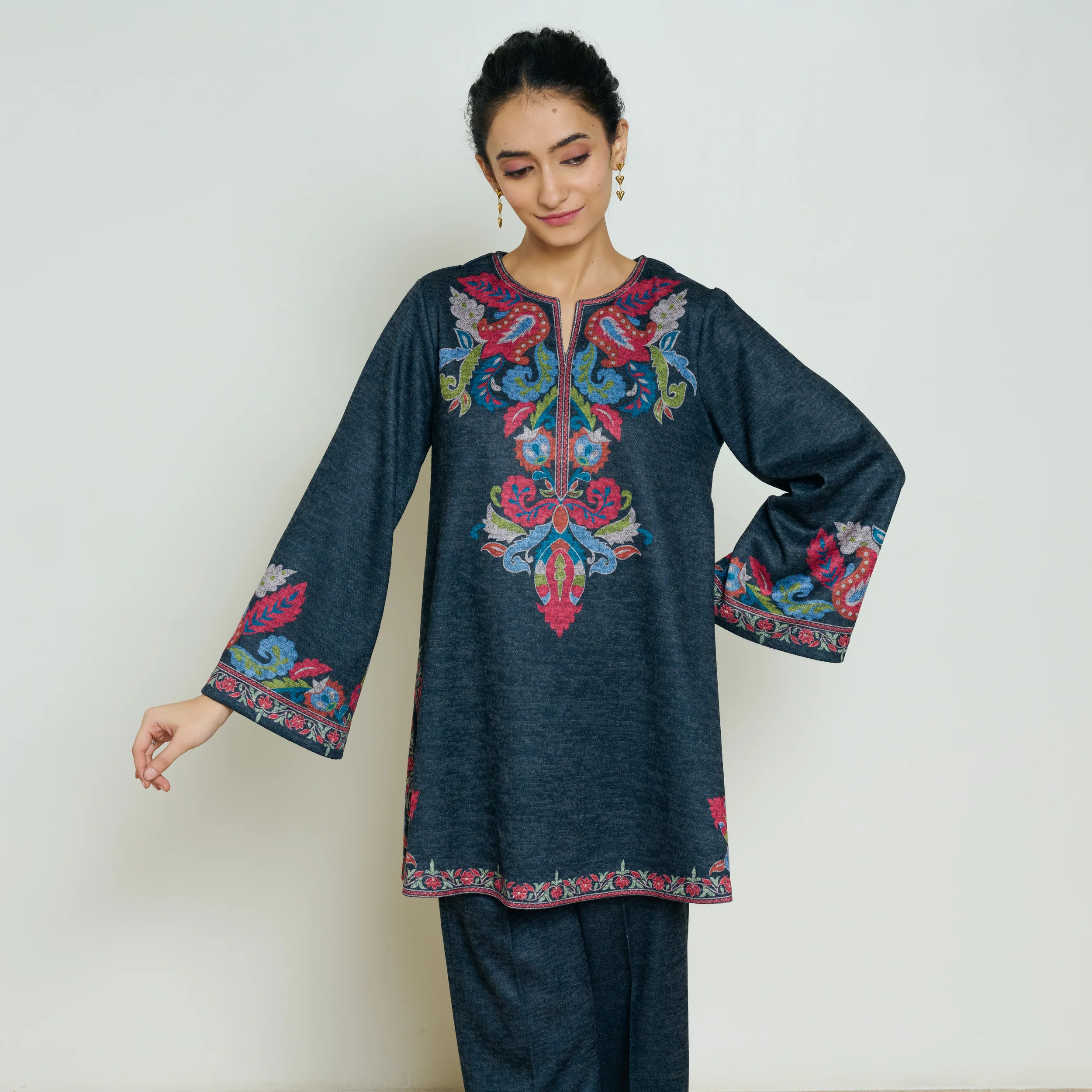 Kashmira Woollen Kurta - Charcoal - Image 8