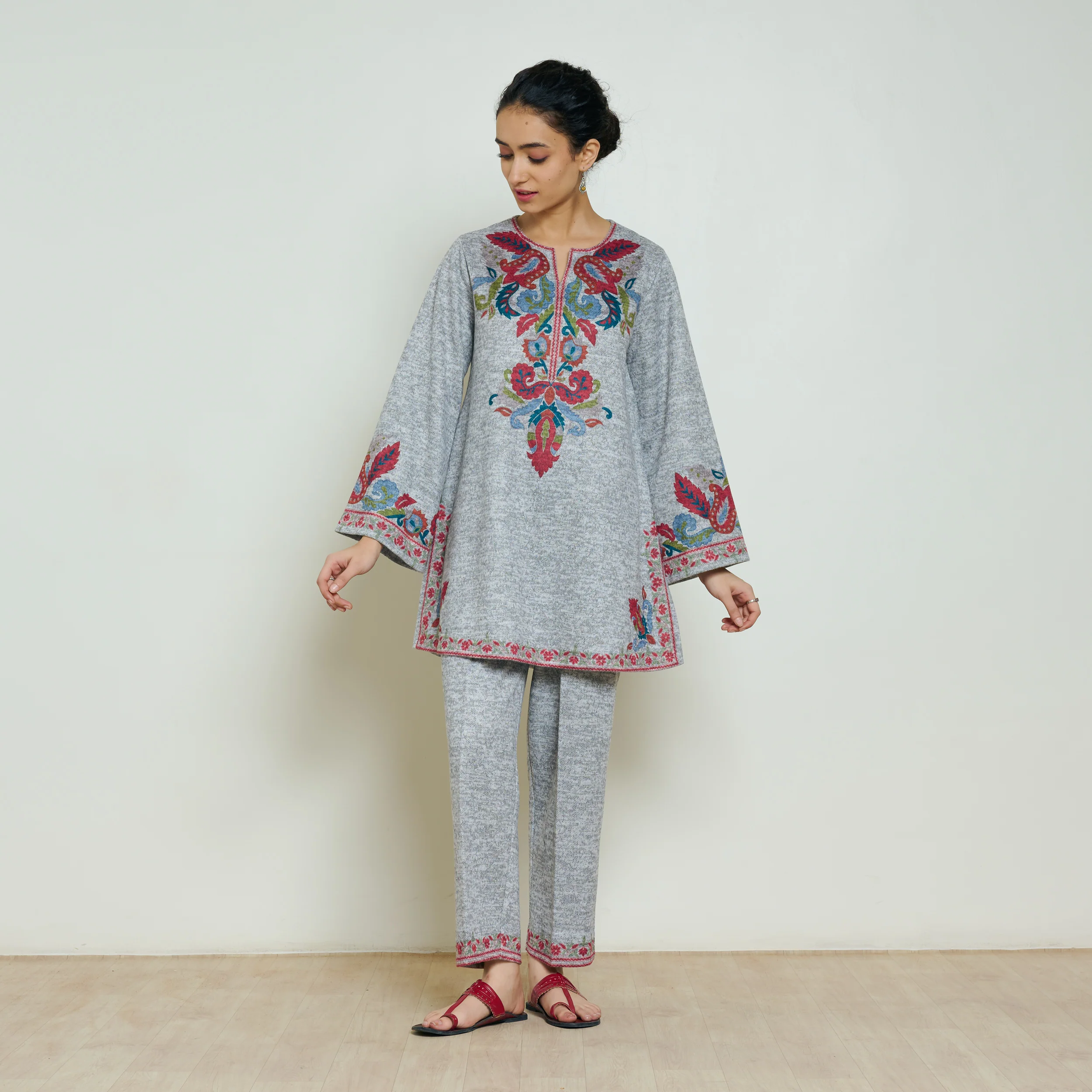 Kashmira Woollen Kurta - Snow Grey - Image 8