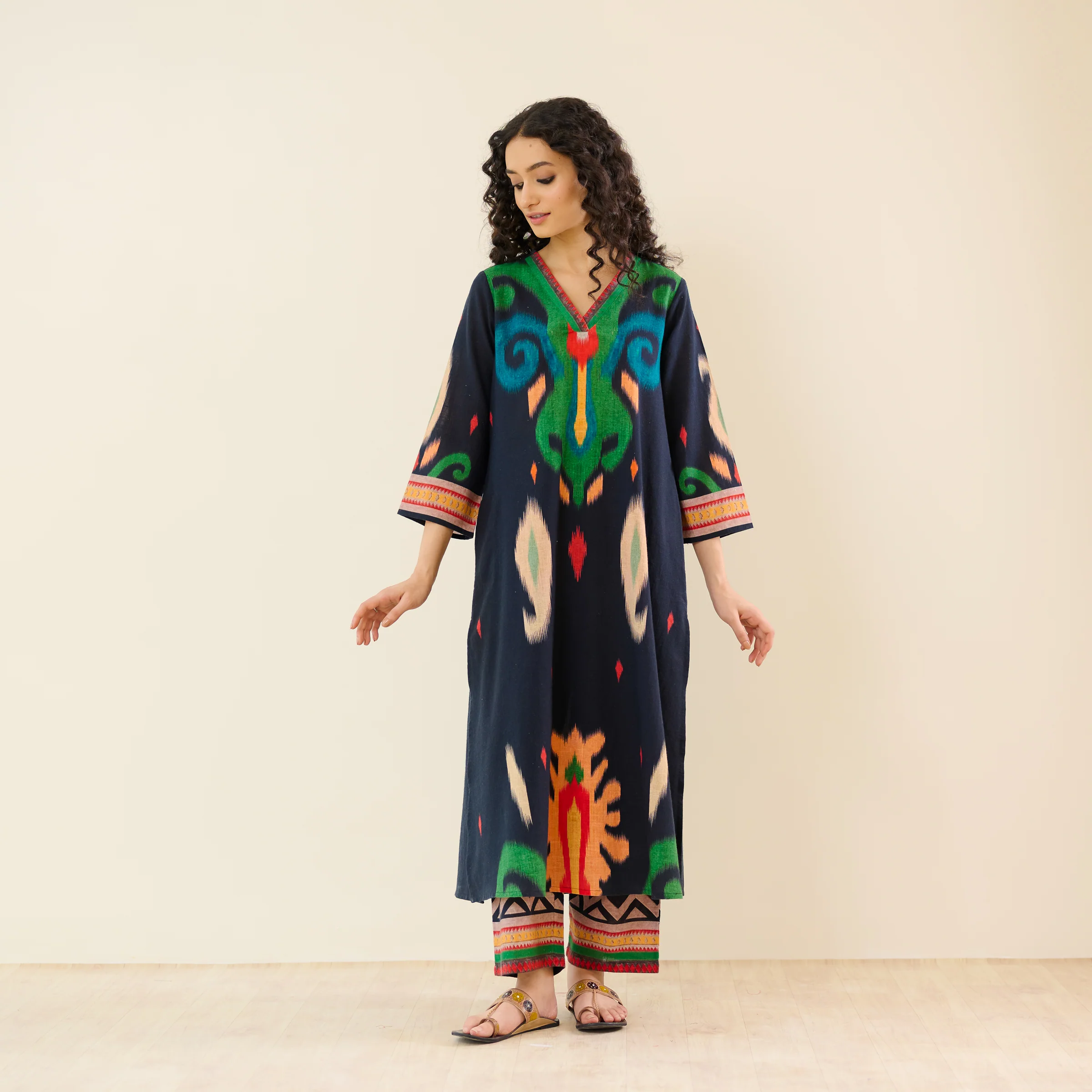 Loomlight Slub Cotton Ikat Inspired Kurta Set - Black - Image 3