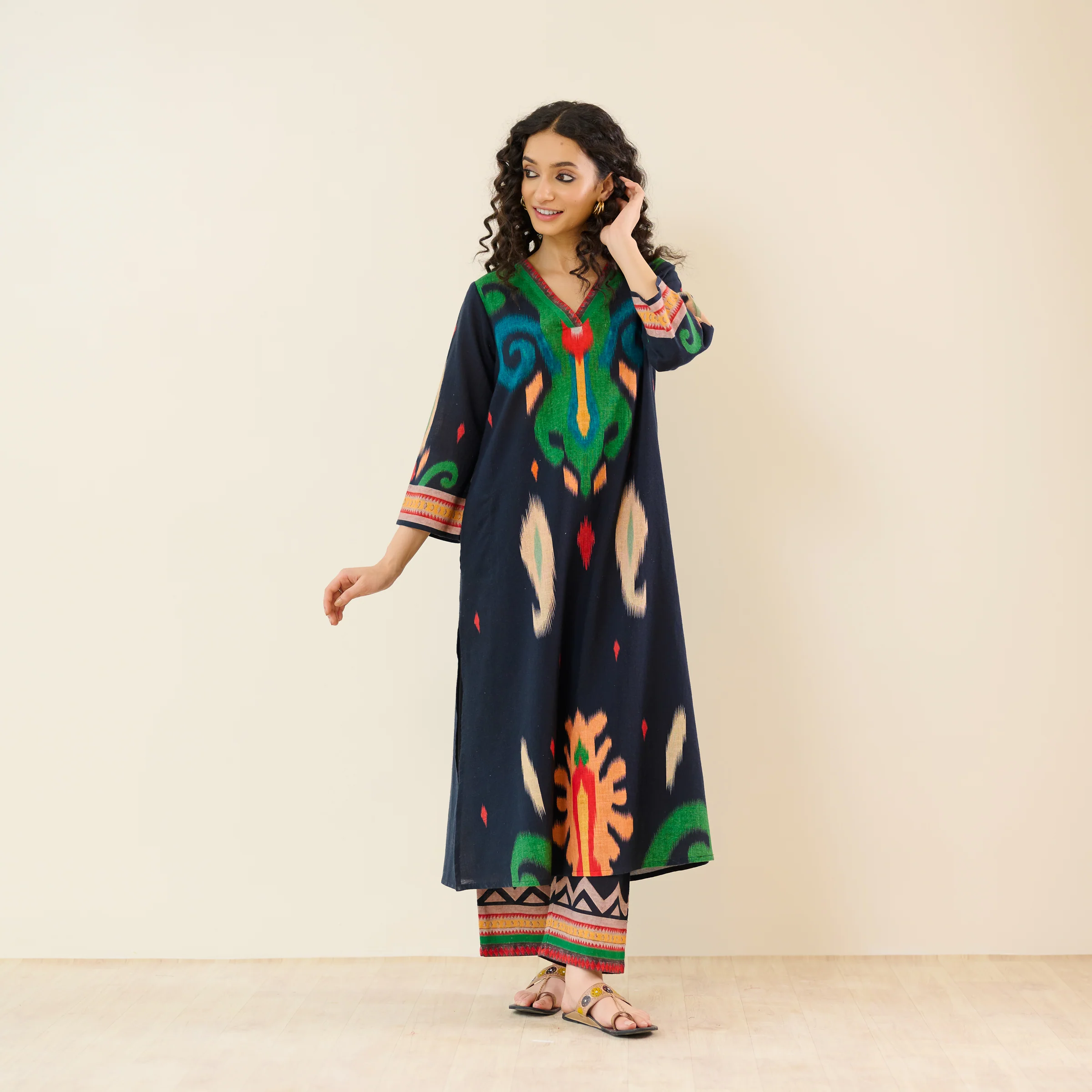 Loomlight Slub Cotton Ikat Inspired Kurta Set - Black - Image 7