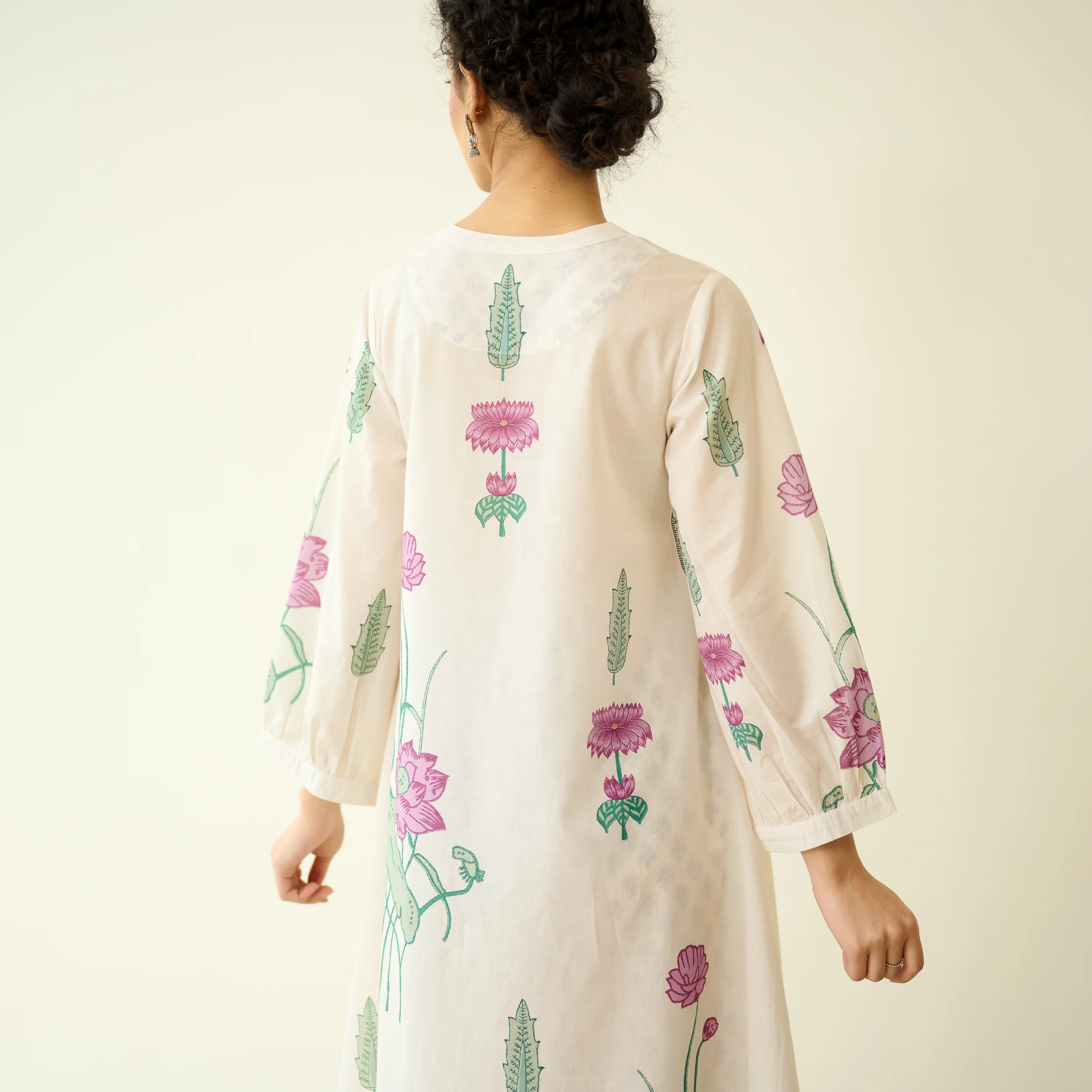 Lotus Bloom Mulmul Cotton Kurta Set - Lilac - Image 2