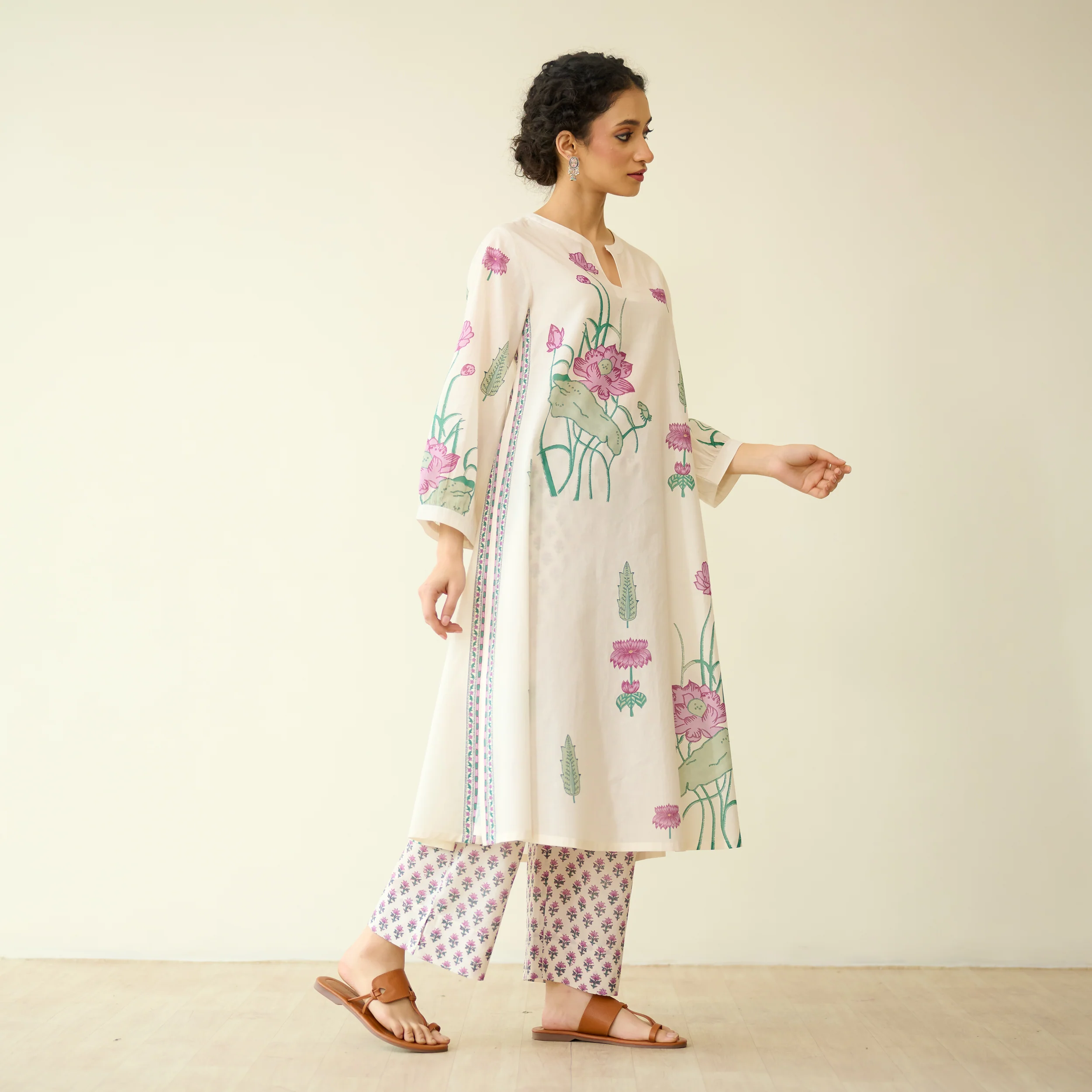 Lotus Bloom Mulmul Cotton Kurta Set - Lilac - Image 6