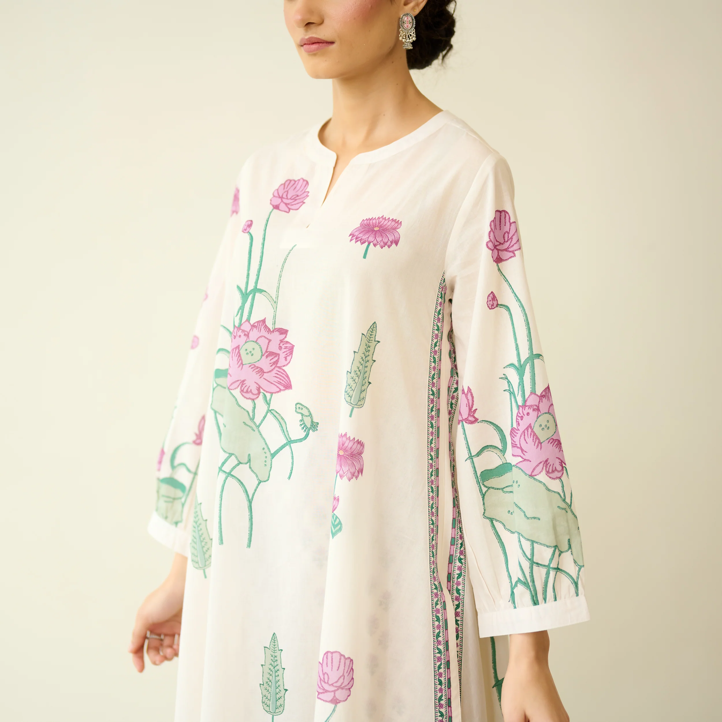 Lotus Bloom Mulmul Cotton Kurta Set - Lilac - Image 7