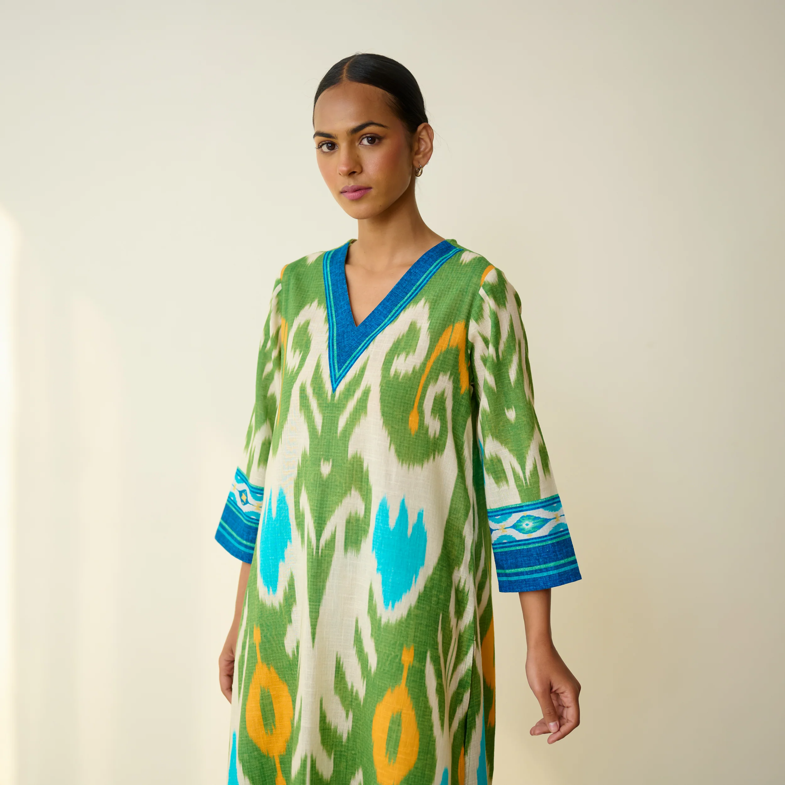 Maayra Slub Cotton Kurta Set - Parrot Green - Image 6
