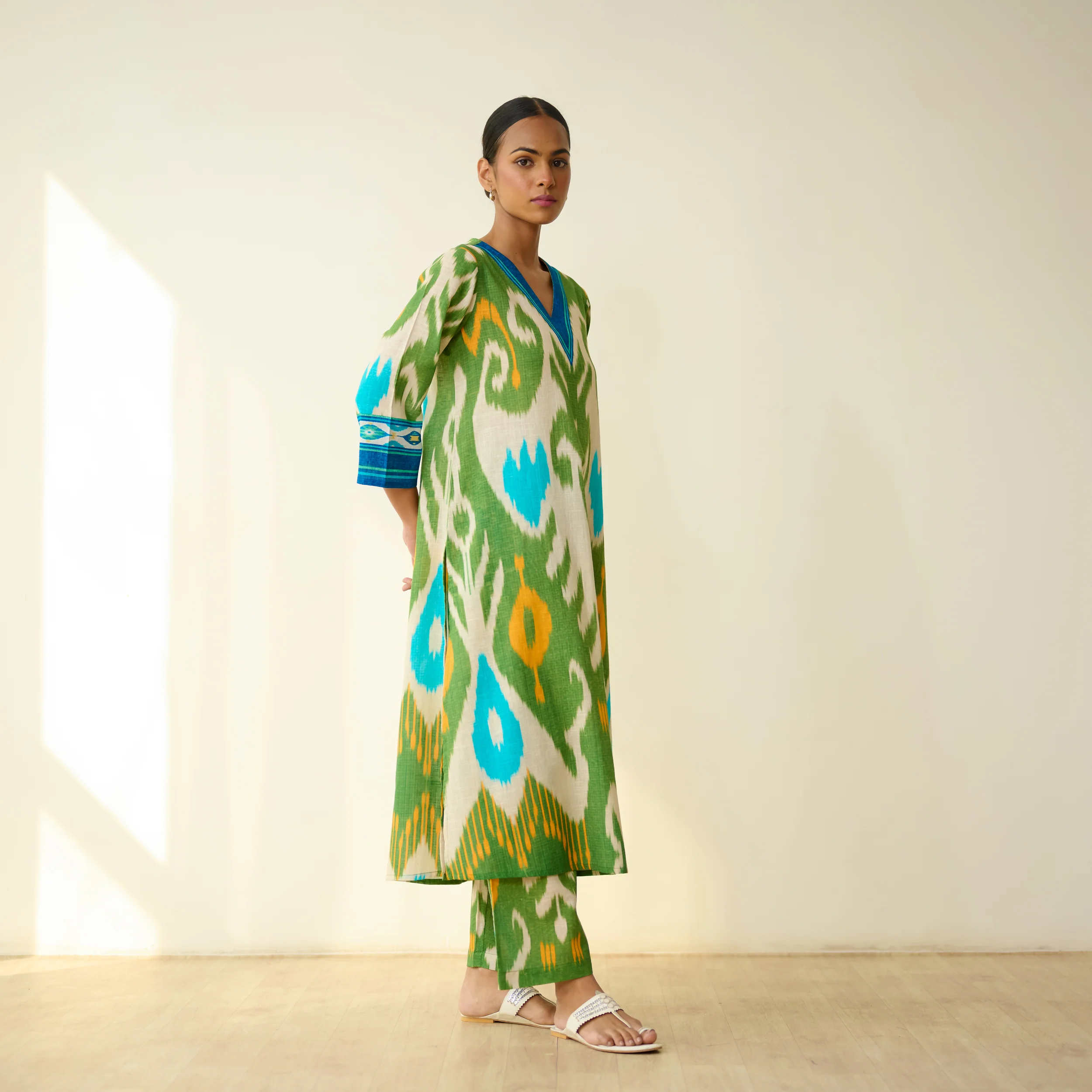 Maayra Slub Cotton Kurta Set - Parrot Green - Image 8