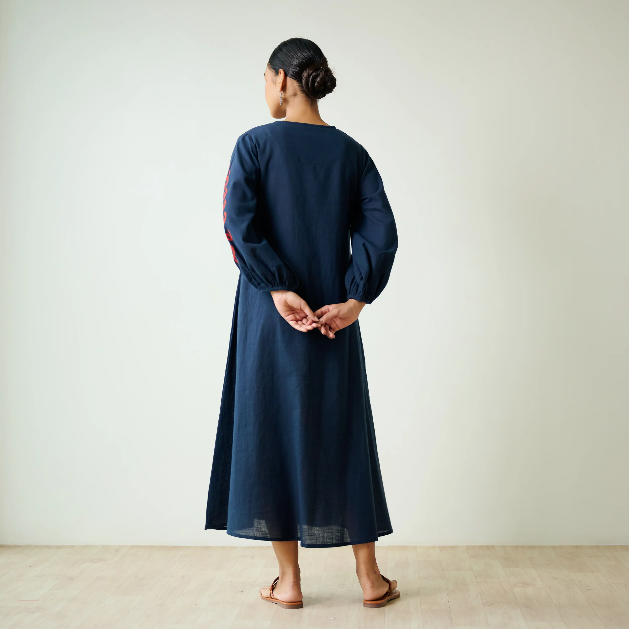 Mabel Slub Cotton Maxi Dress - Black - Image 7