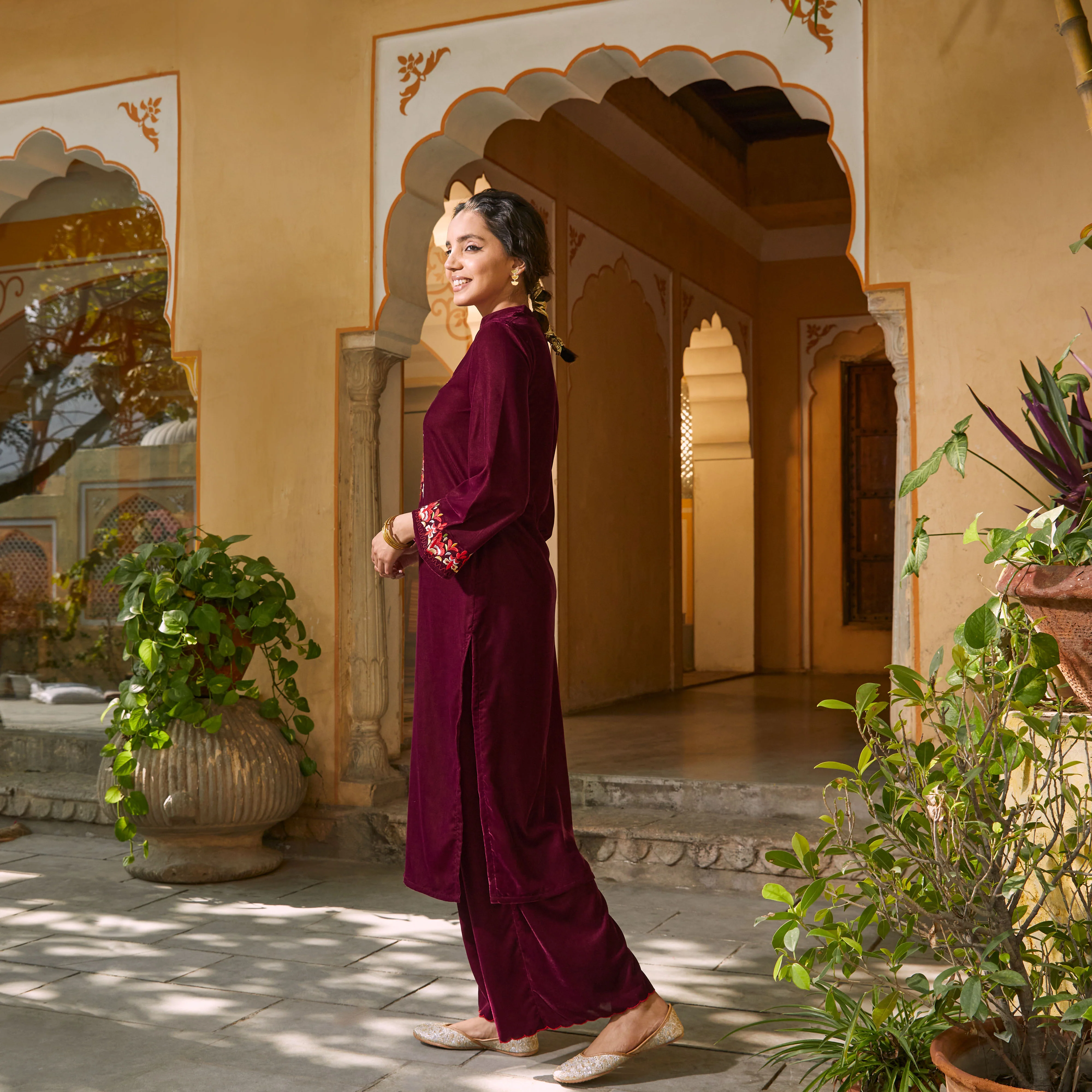 Magenta Velvet Floral Embroidered Kurta - Image 10