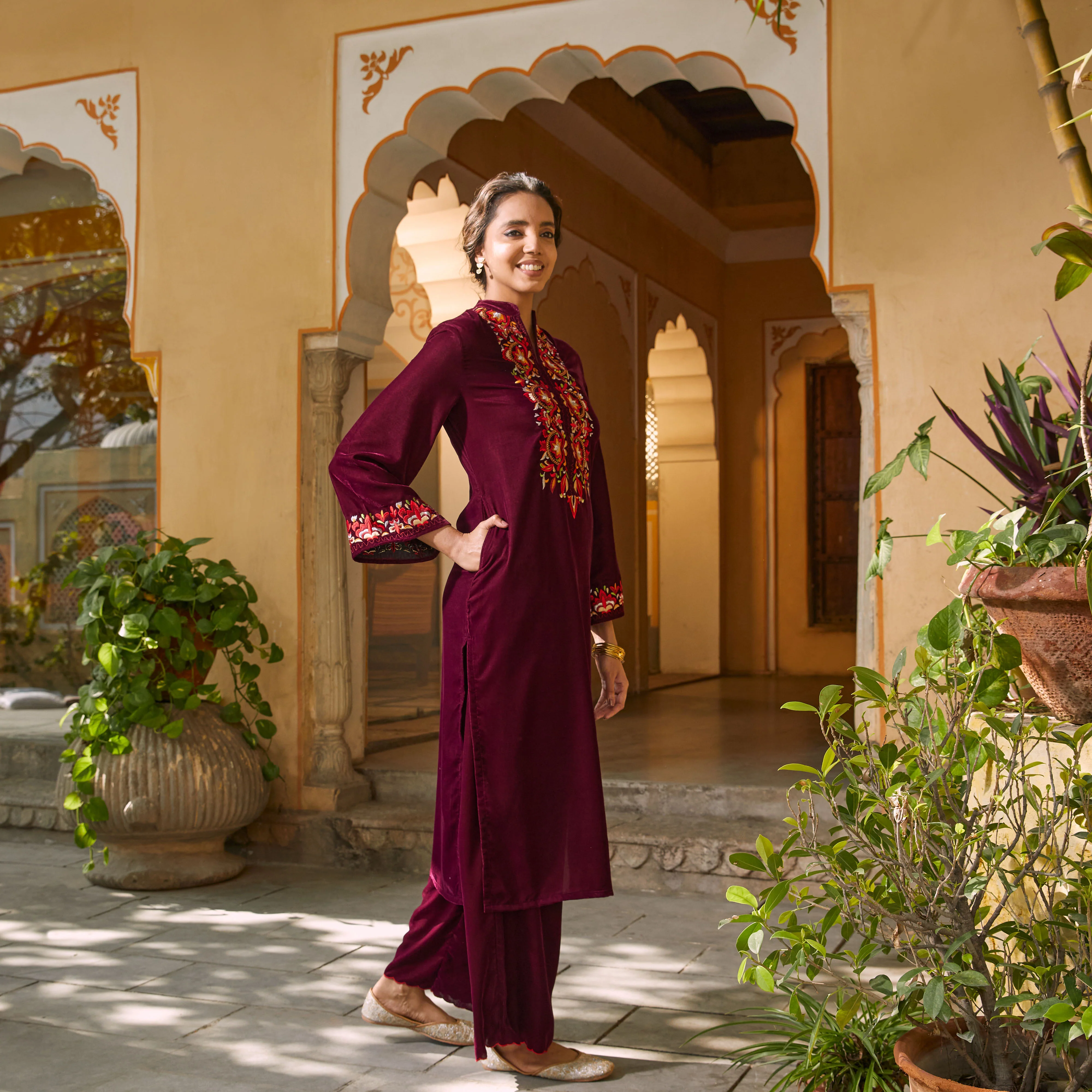 Magenta Velvet Floral Embroidered Kurta - Image 11