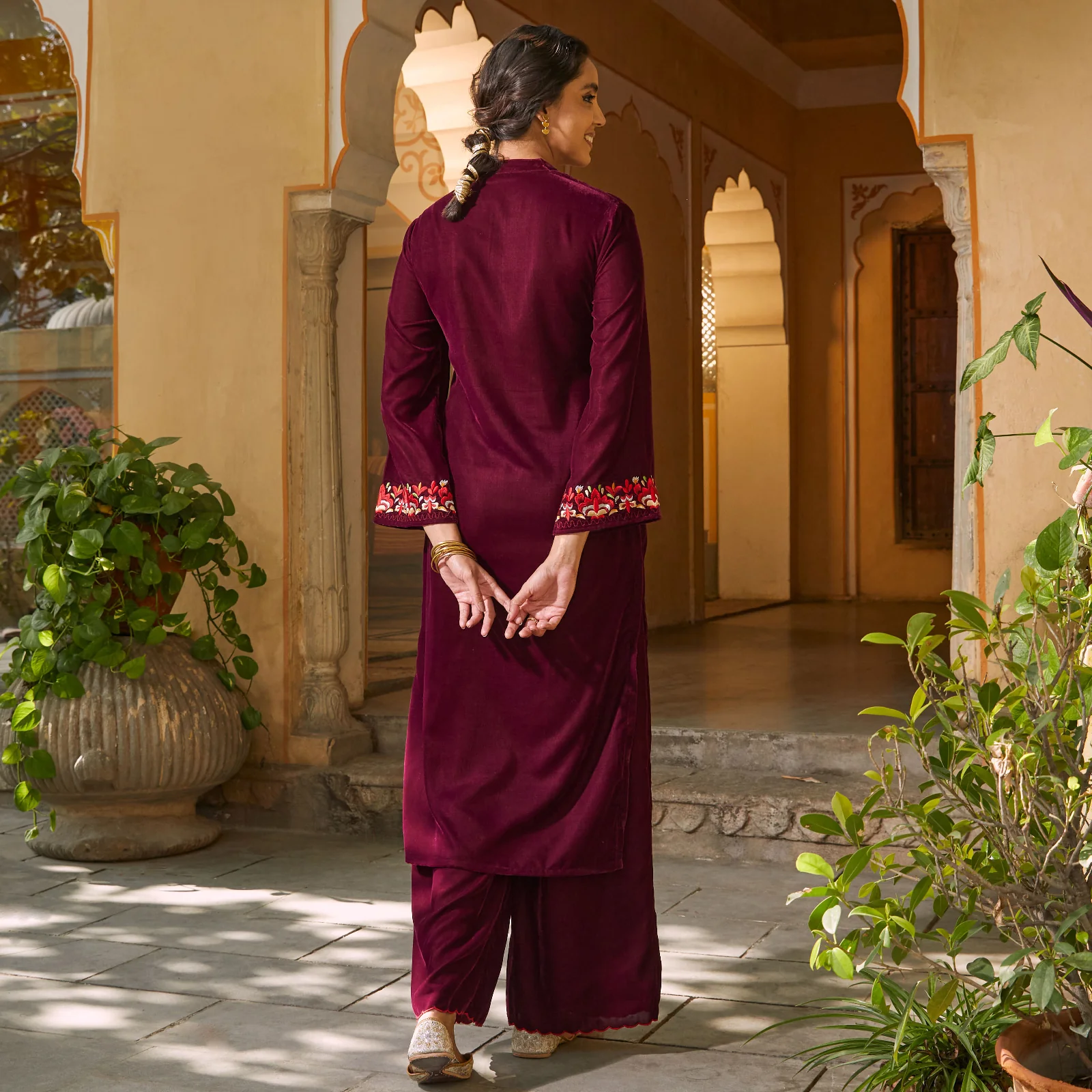 Magenta Velvet Floral Embroidered Kurta - Image 9