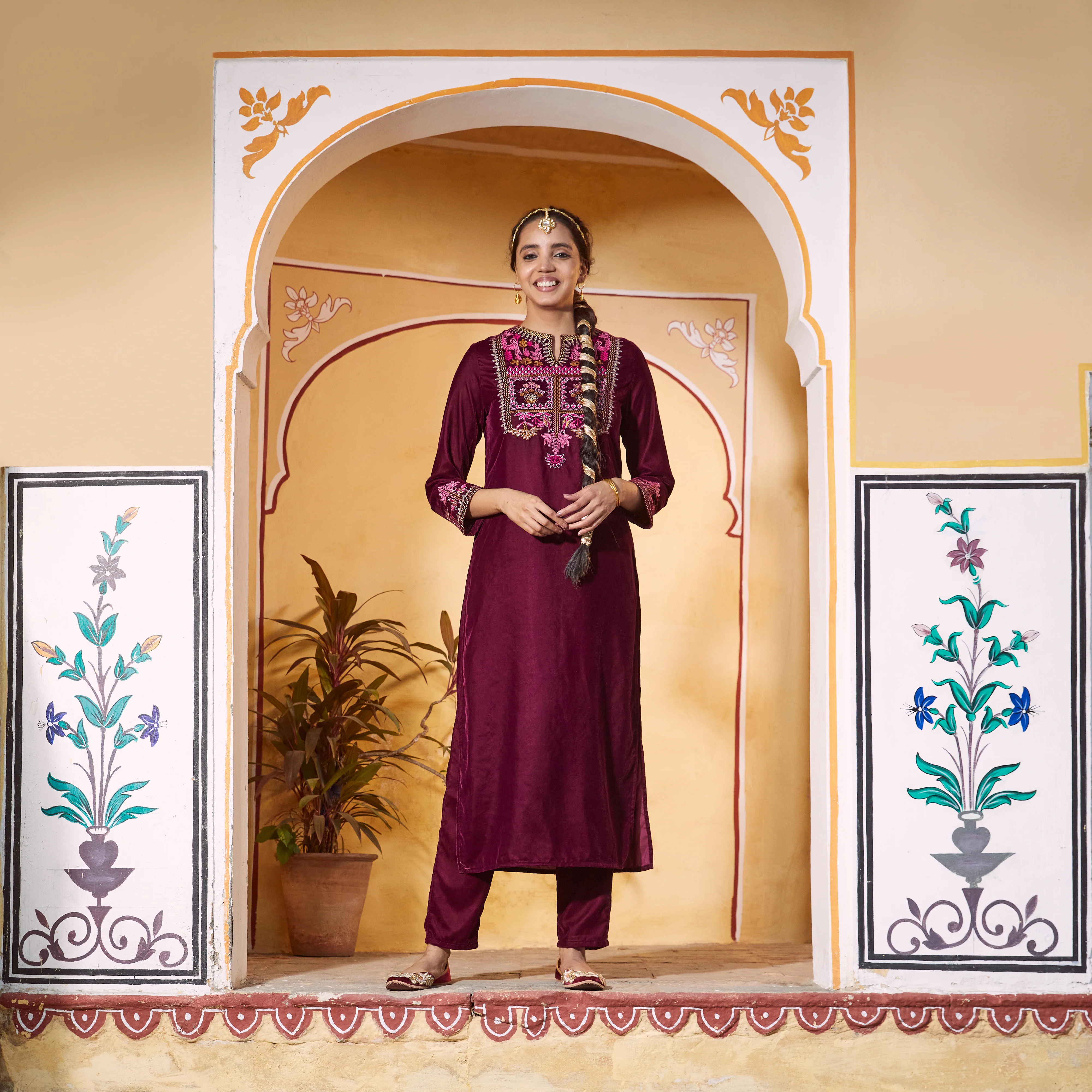Magenta Velvet High Slit Zari Embroidered Kurta - Image 6