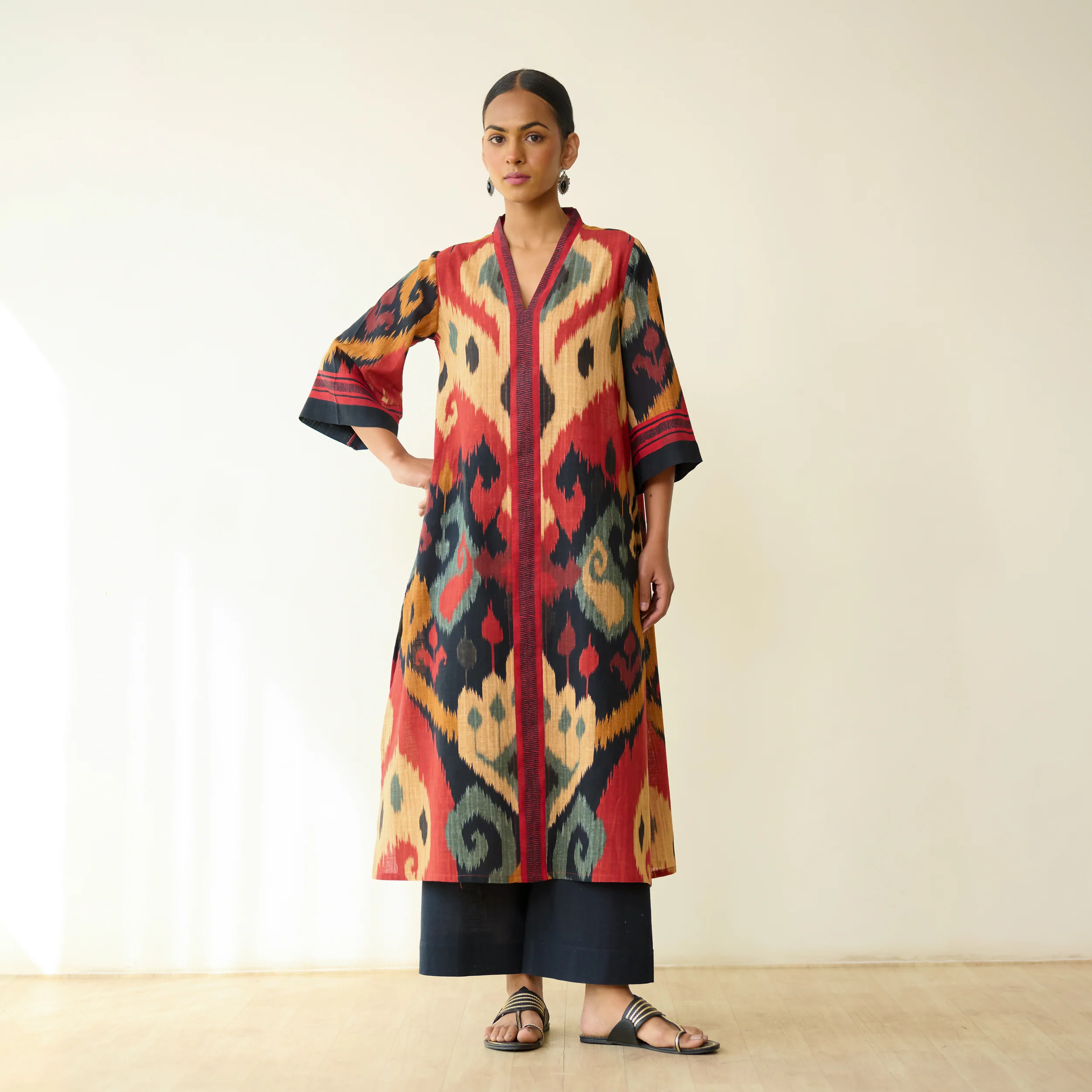 Maheeka Slub Cotton Kurta - Black - Image 7