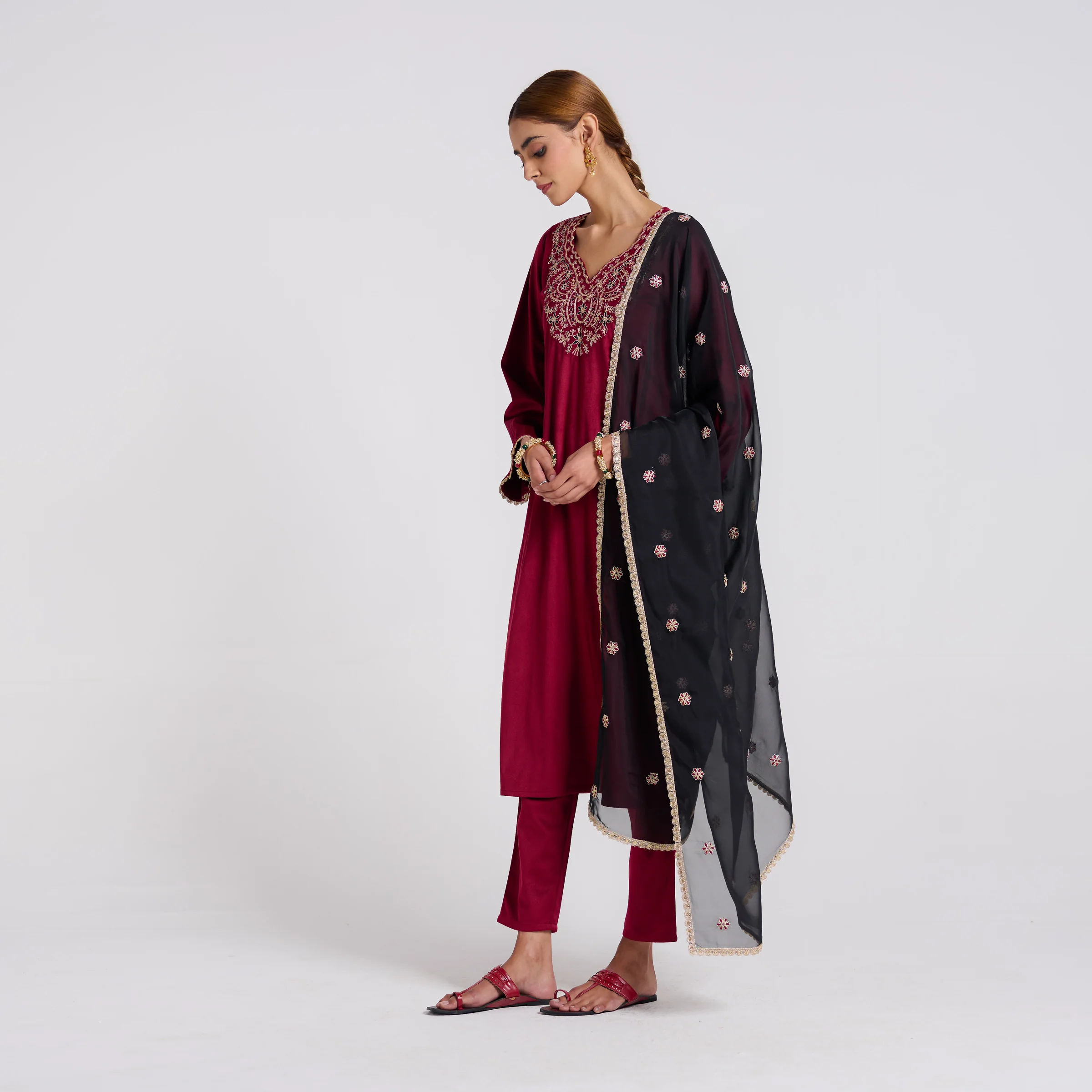 Maroon Blue Embroidered Amara Velvet Kurta Set with Dupatta - Image 4