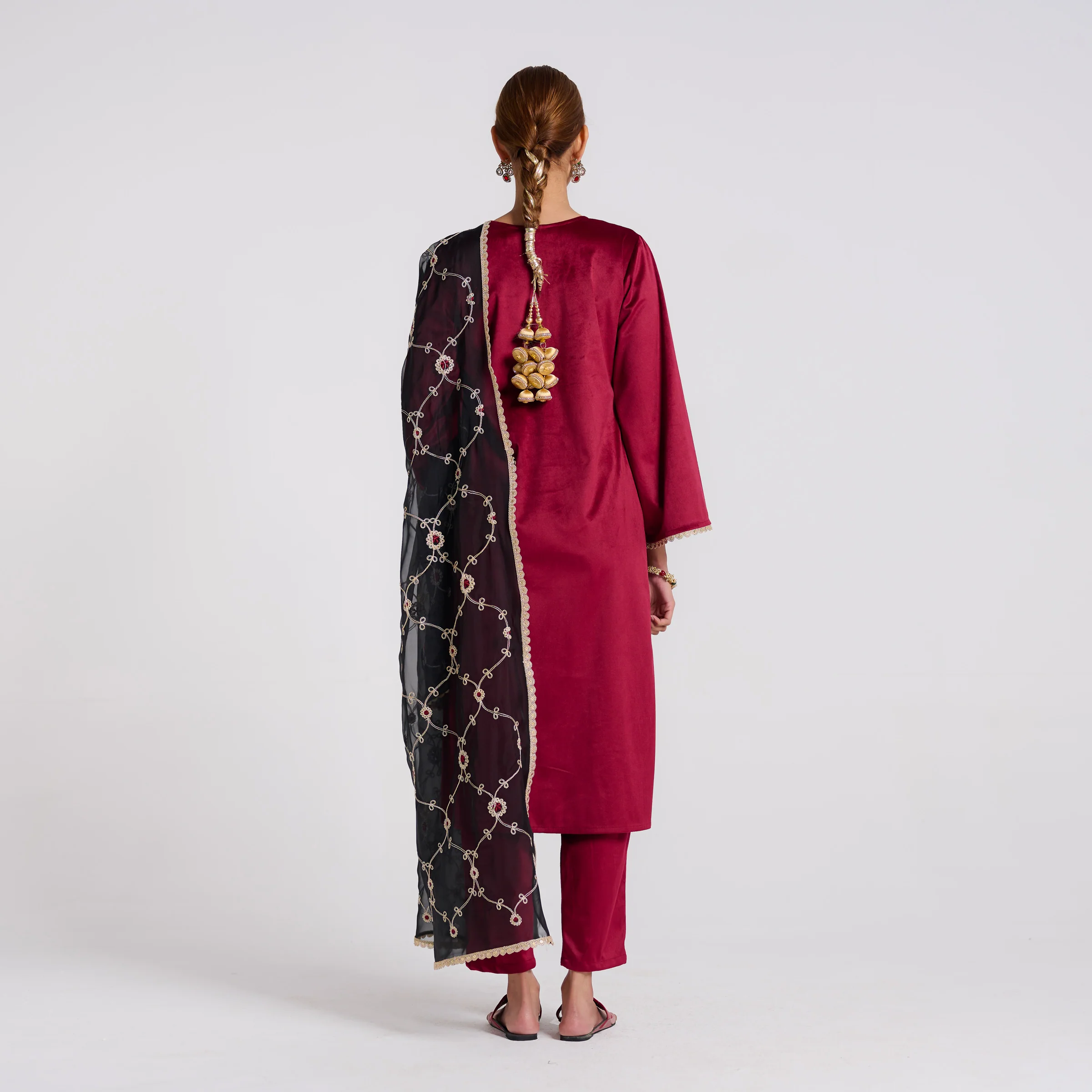 Maroon Embroidered Gulzaar Velvet Set with Dupatta - Image 6