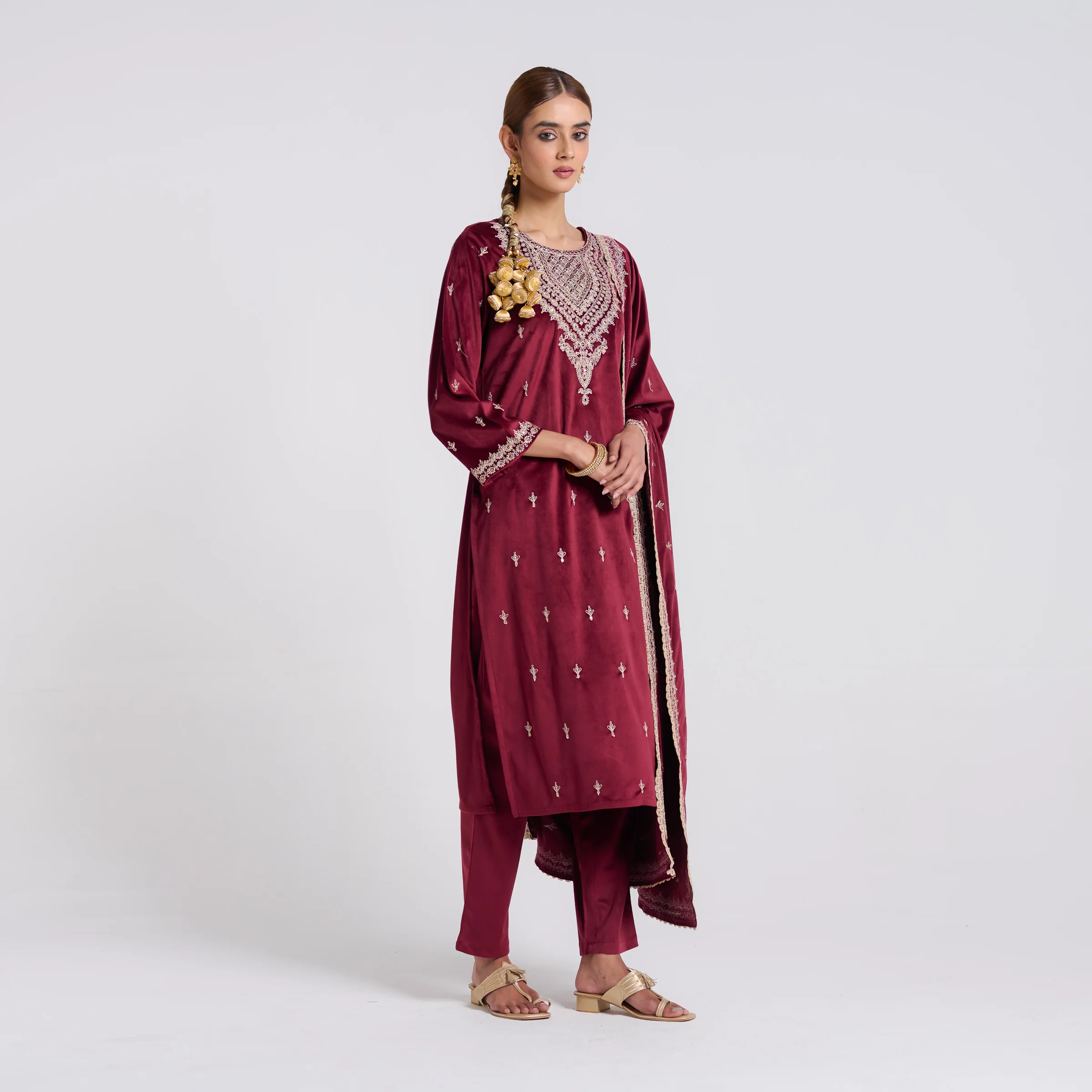 Maroon Embroidered Makhmali Velvet Set with Dupatta - Image 6