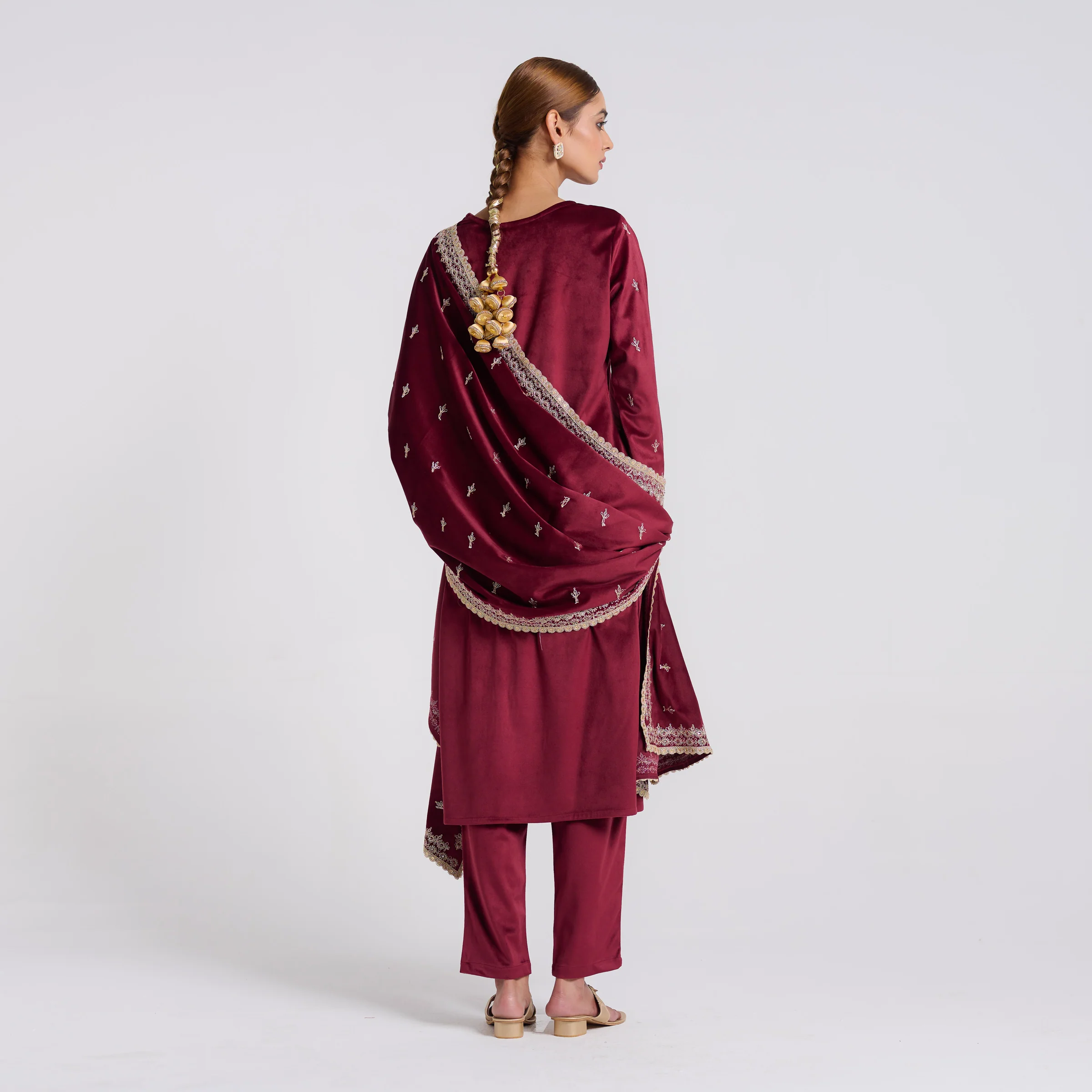 Maroon Embroidered Makhmali Velvet Set with Dupatta - Image 7