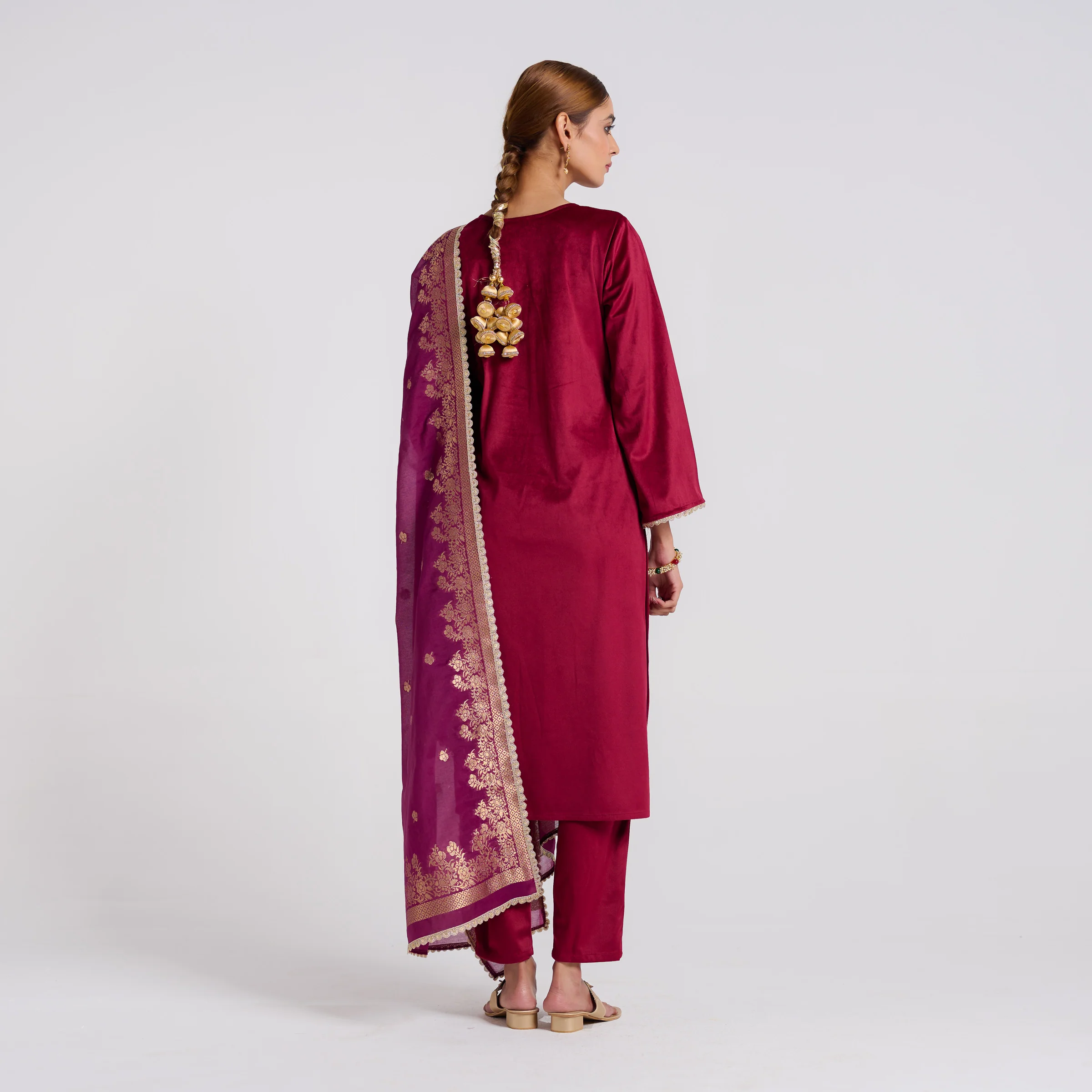 Maroon Embroidered Noor Velvet Set with Brocade Dupatta - Image 6