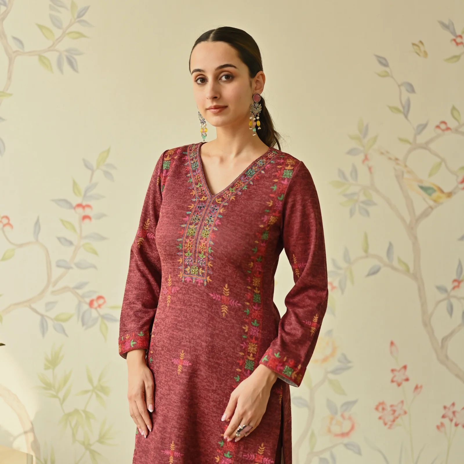 Maroon Embroidered & Phulkari Printed Woollen Kurta Pant Set - Image 2