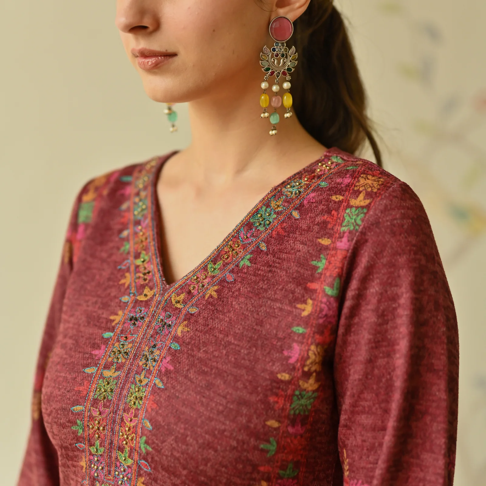 Maroon Embroidered & Phulkari Printed Woollen Kurta Pant Set - Image 4