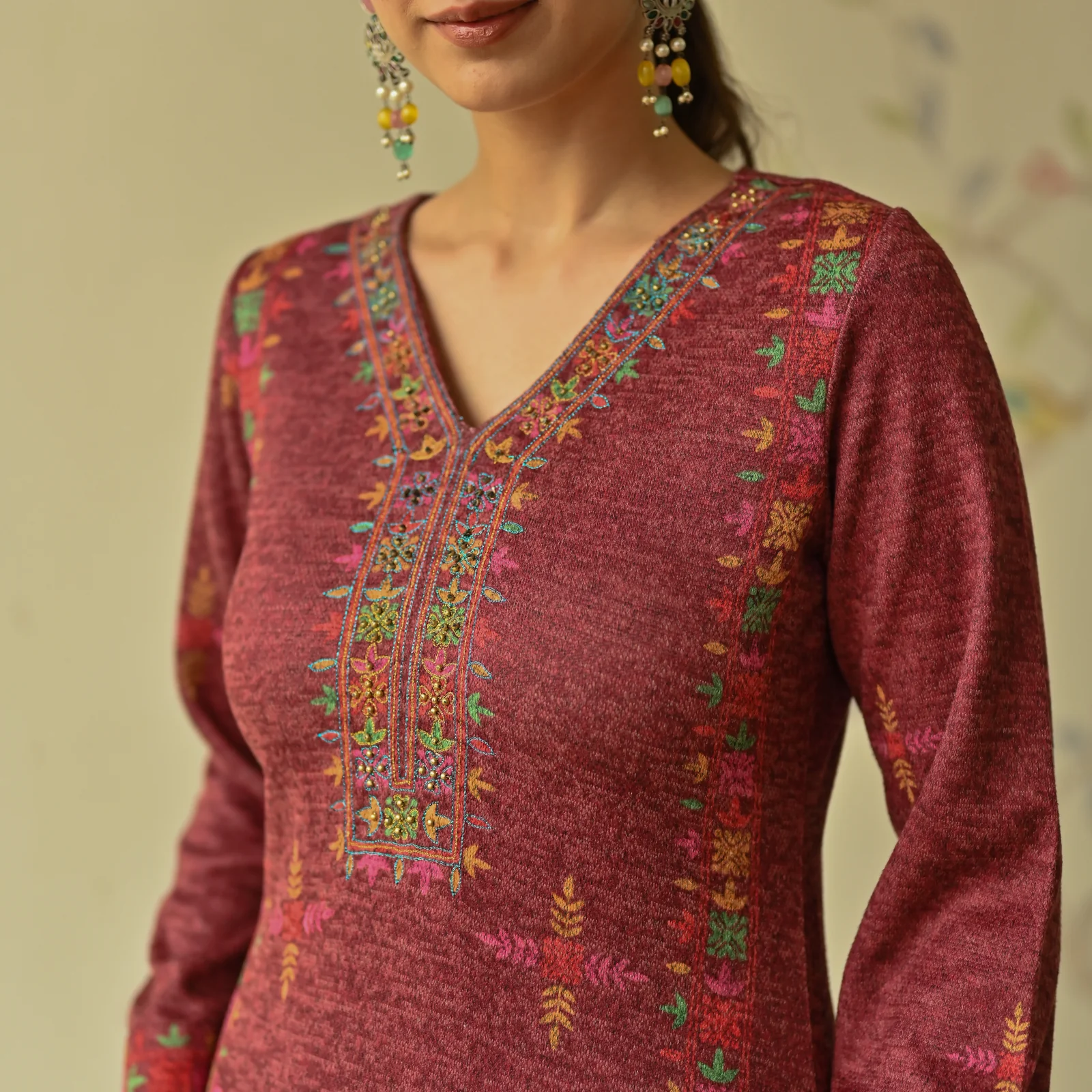 Maroon Embroidered & Phulkari Printed Woollen Kurta Pant Set - Image 5